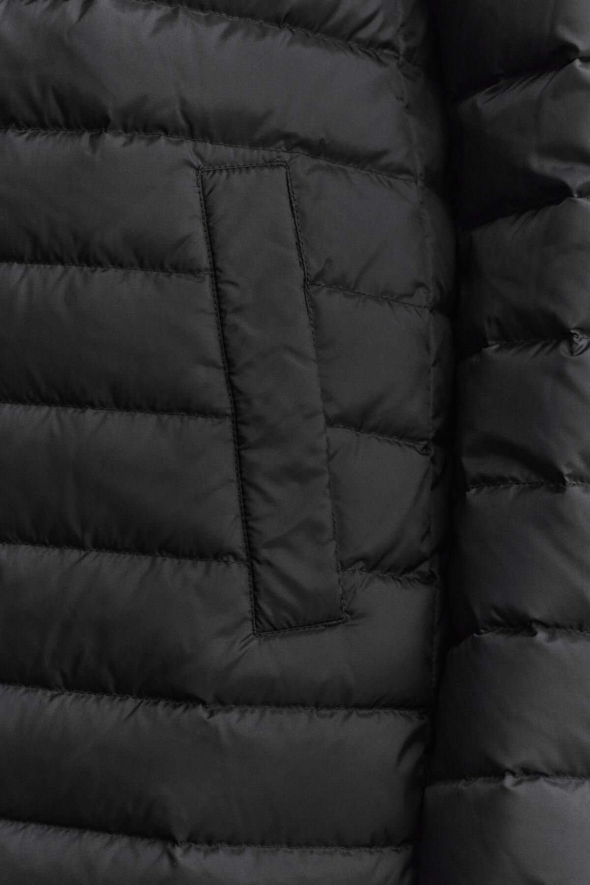 Light Down Coat — BLACK