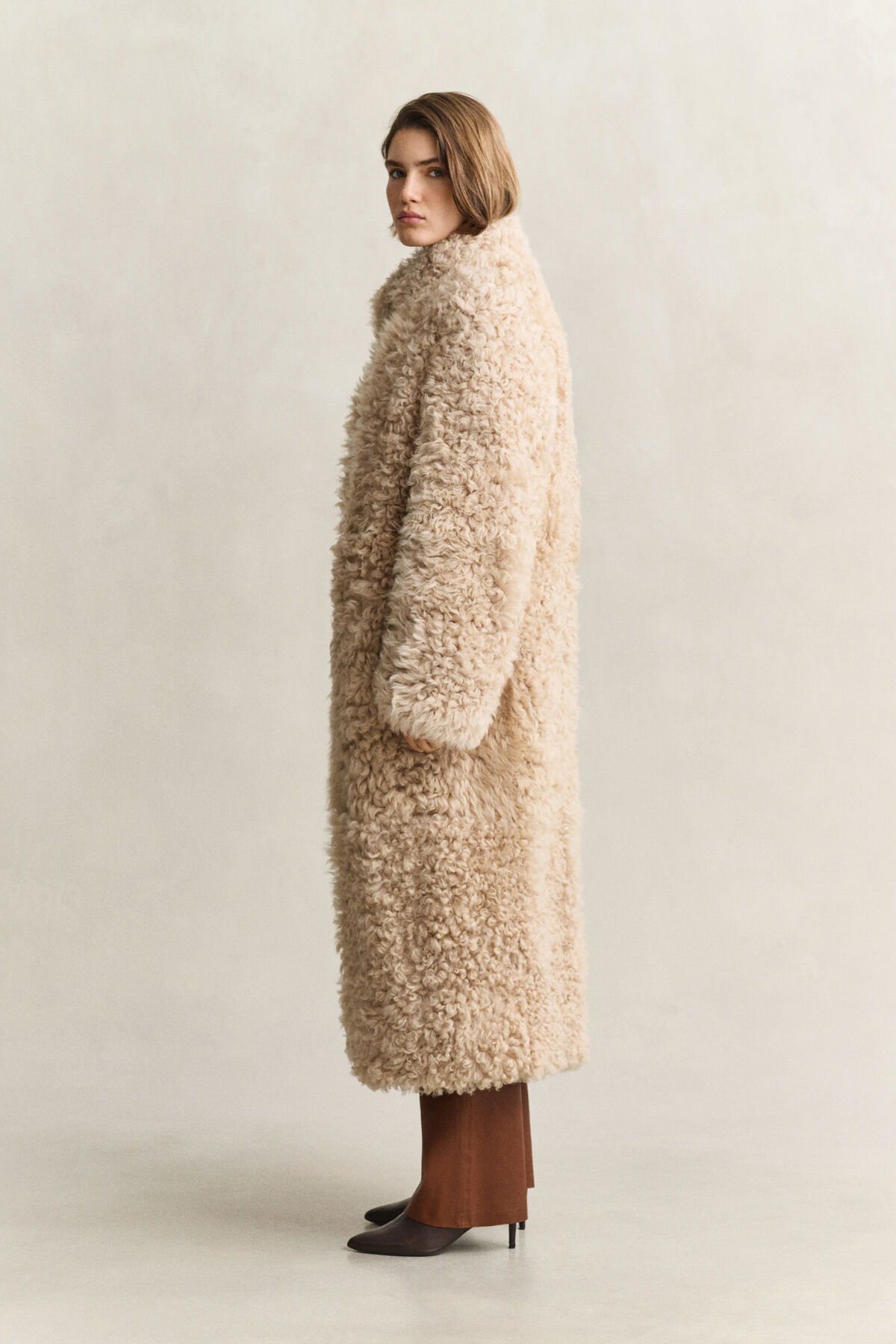 Shearling Coat — CARAMEL BROWN