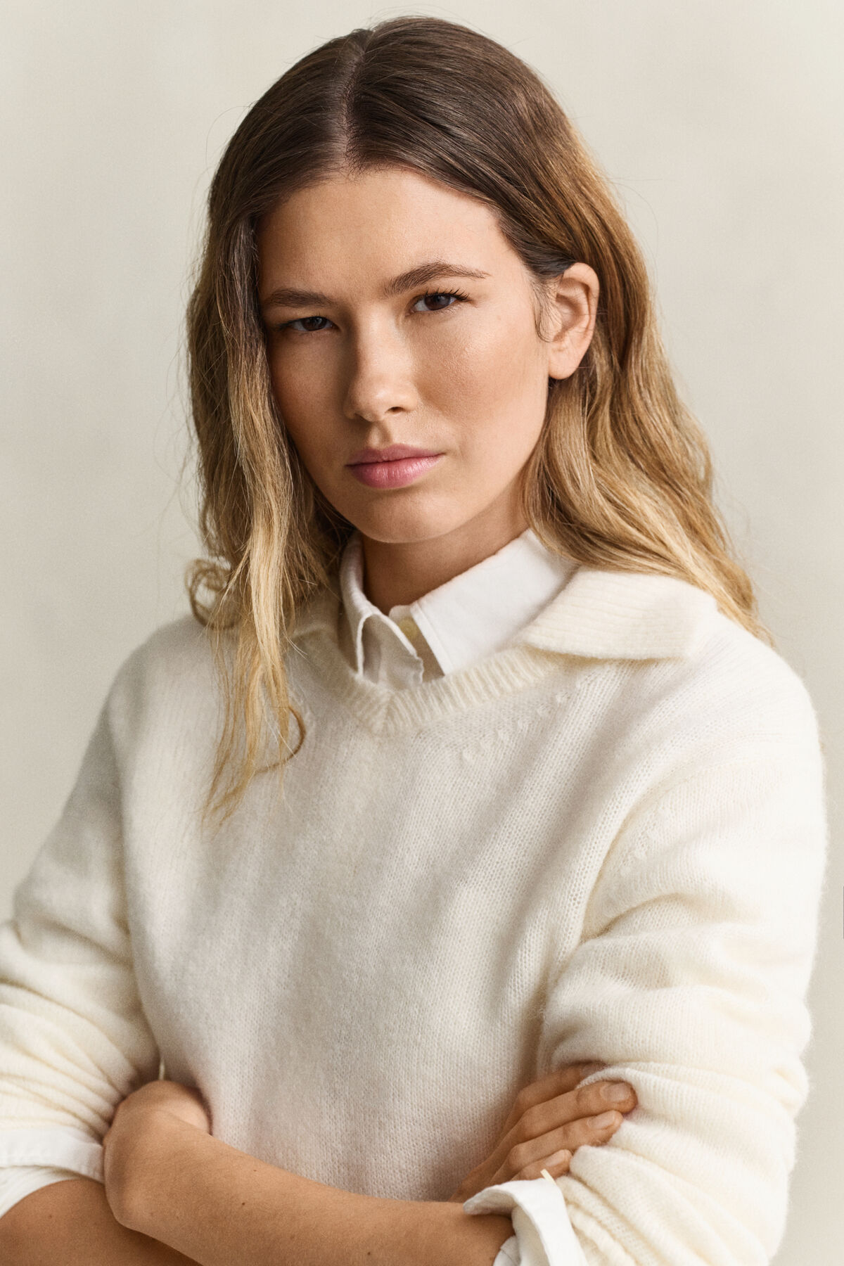 Gant x Yale V-Neck Sweater — CREAM