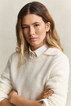 Gant x Yale V-Neck Sweater — CREAM 4