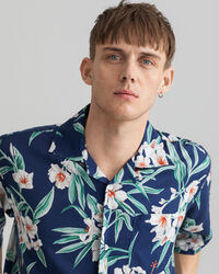 Relaxed Fit Pure Prep Floral Lyocell Short Sleeve Shirt