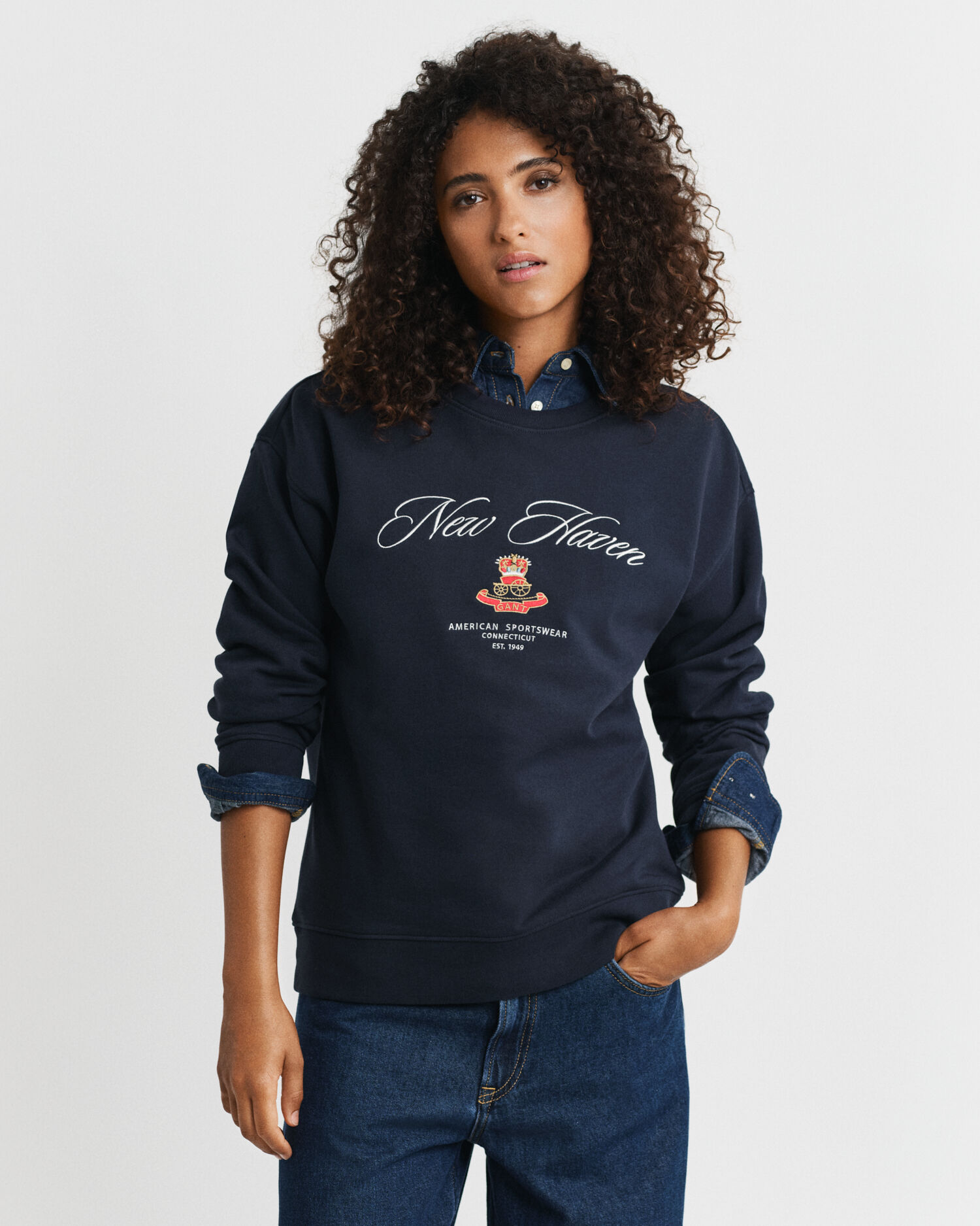 Crest Graphic Crew Neck Sweatshirt