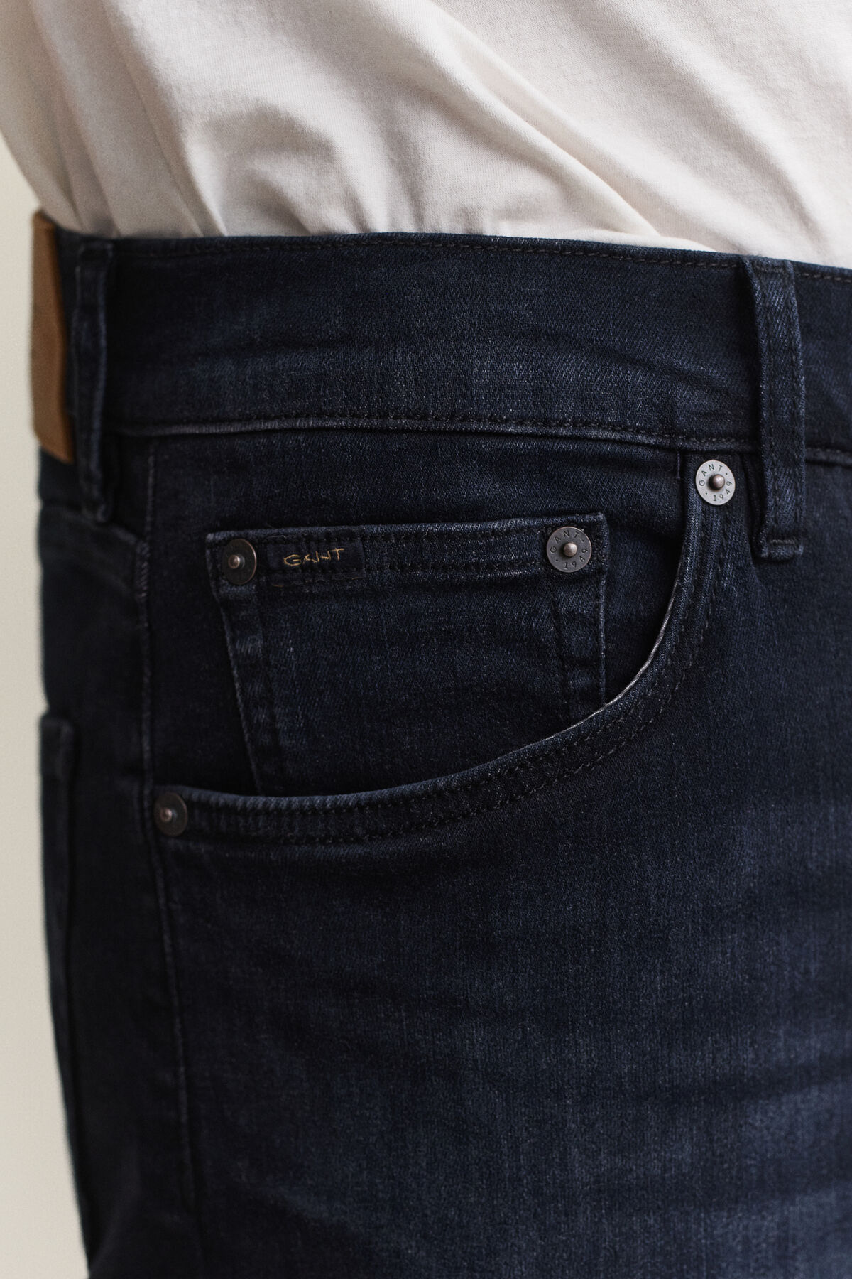 Extra Slim Active Recover Jeans — BLACK VINTAGE