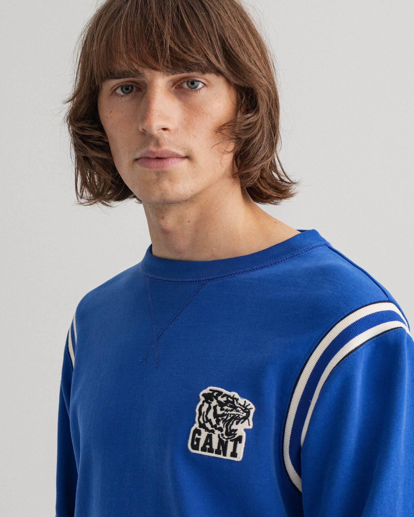 Tiger Badge Crew Neck Sweatshirt