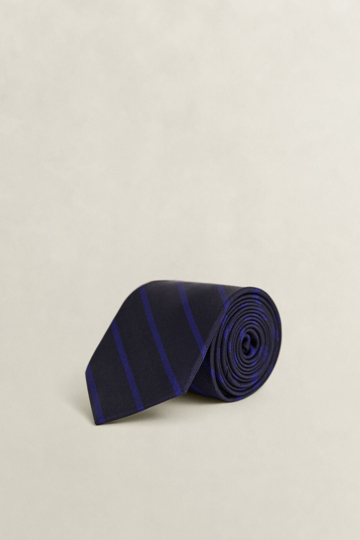 Gant x Yale Striped Tie — MARINE