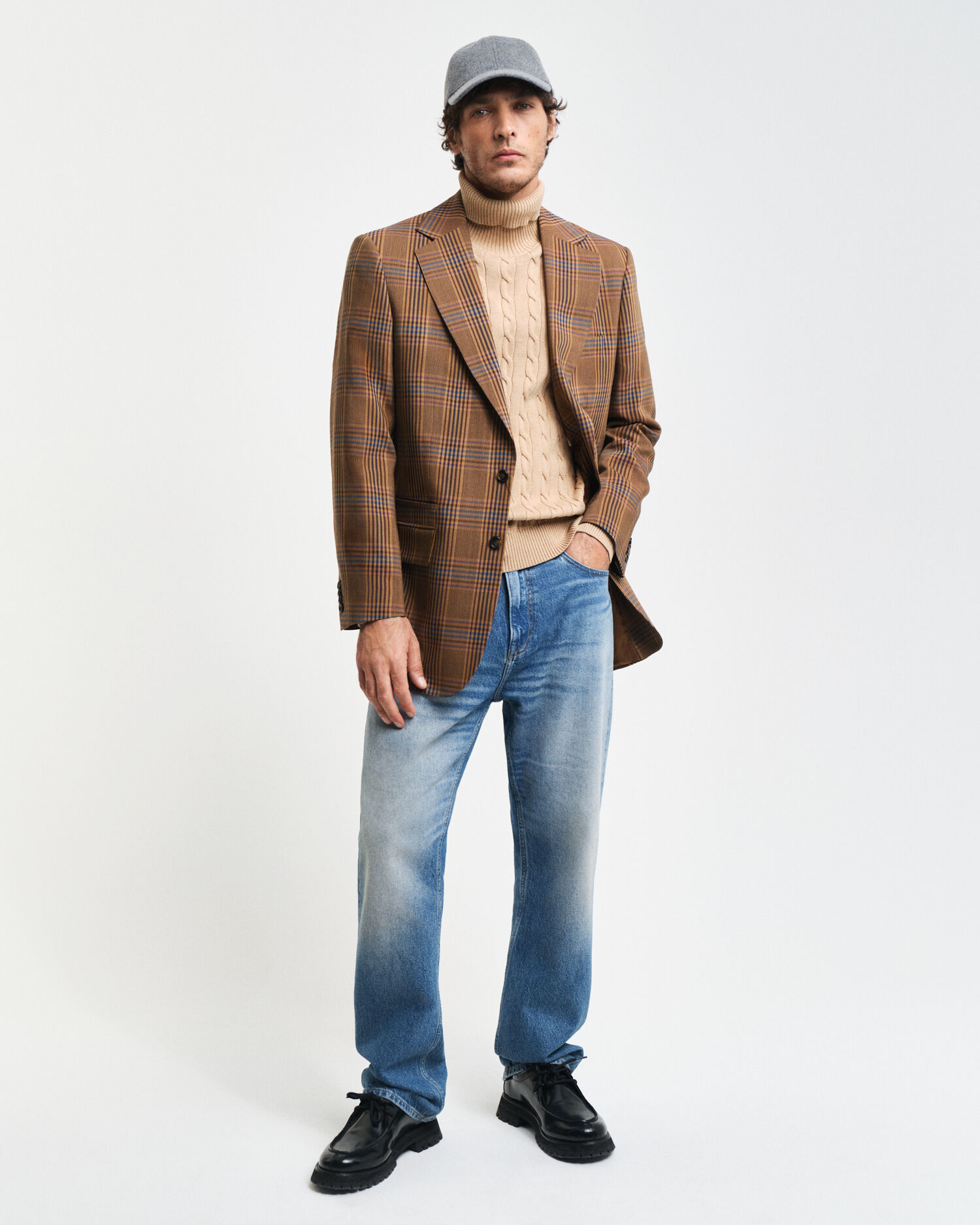 Cotton Cable Knit Turtleneck Sweater