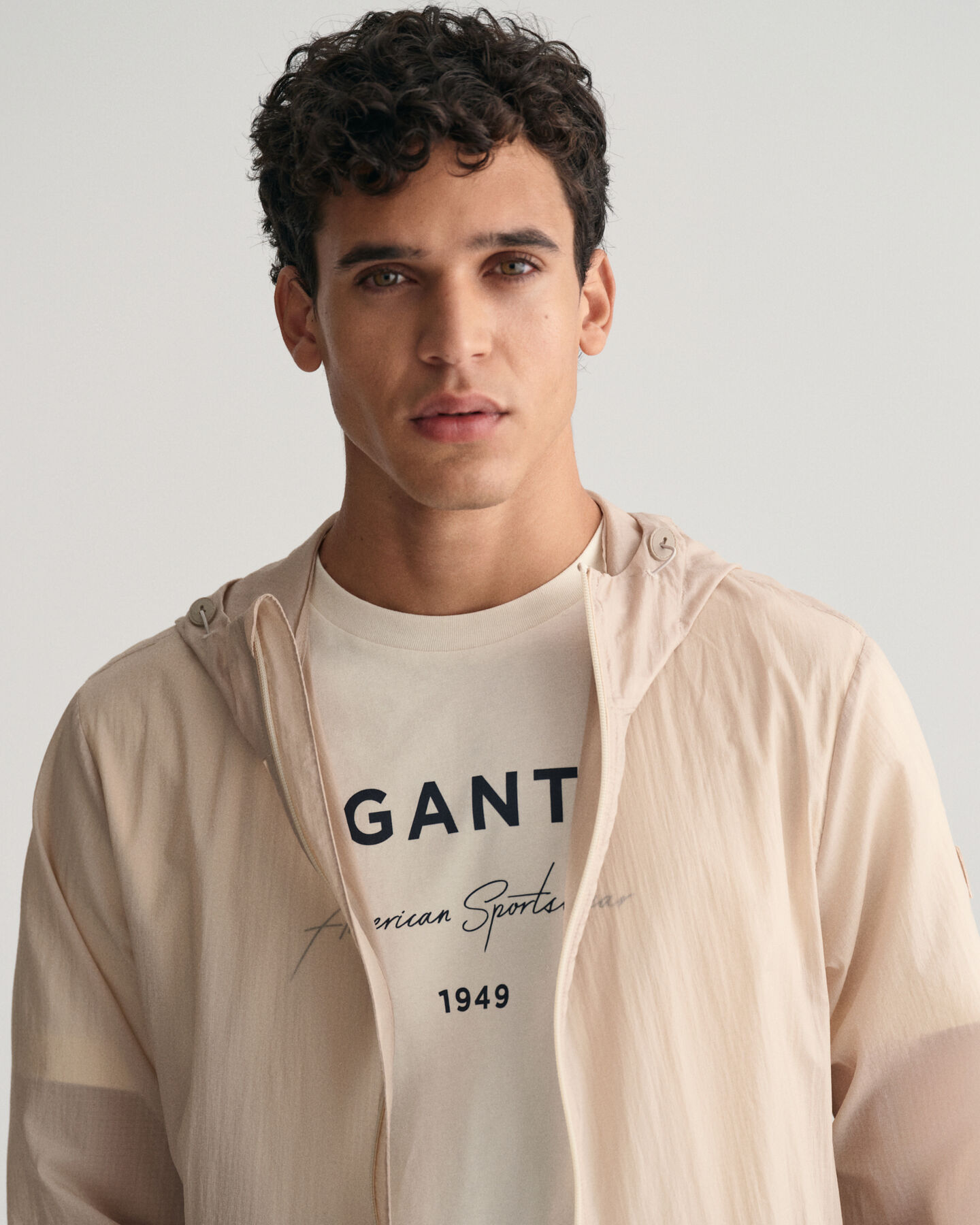 Packable Lightweight Windbreaker