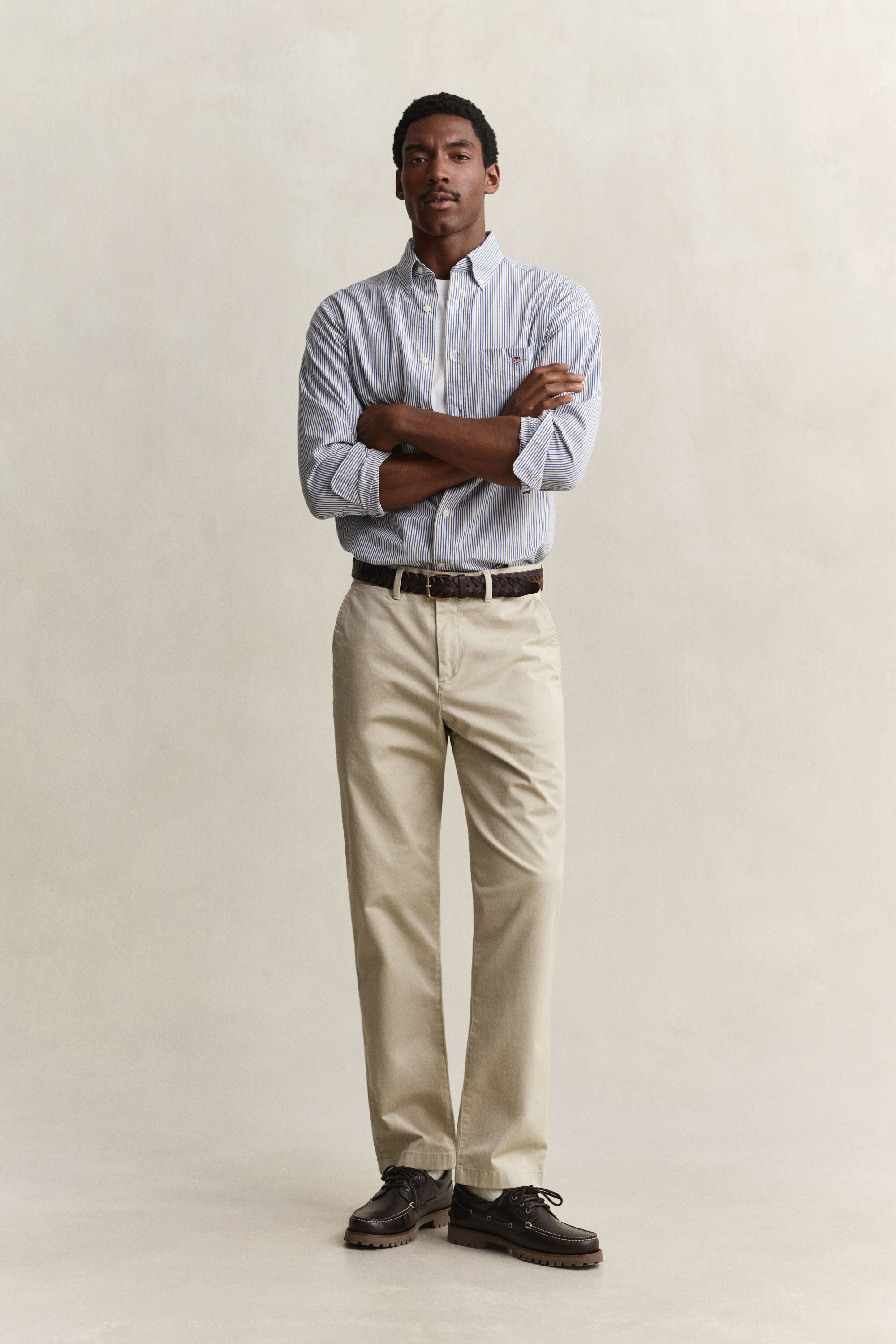 Regular Fit Classic Chinos
