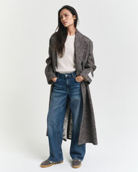 Lambswool Cable Knit Crew Neck Sweater