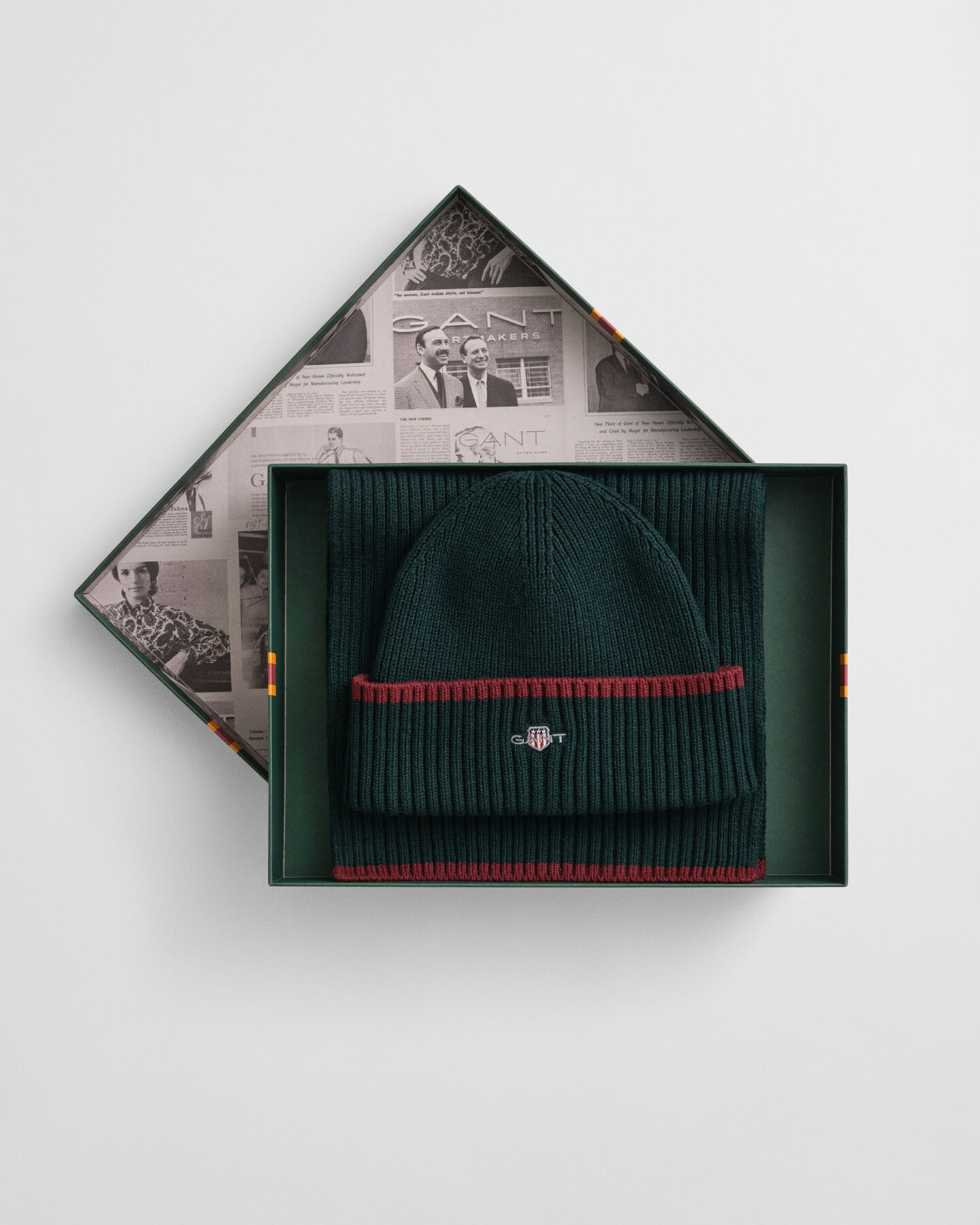 Essential Beanie & Scarf Gift Set