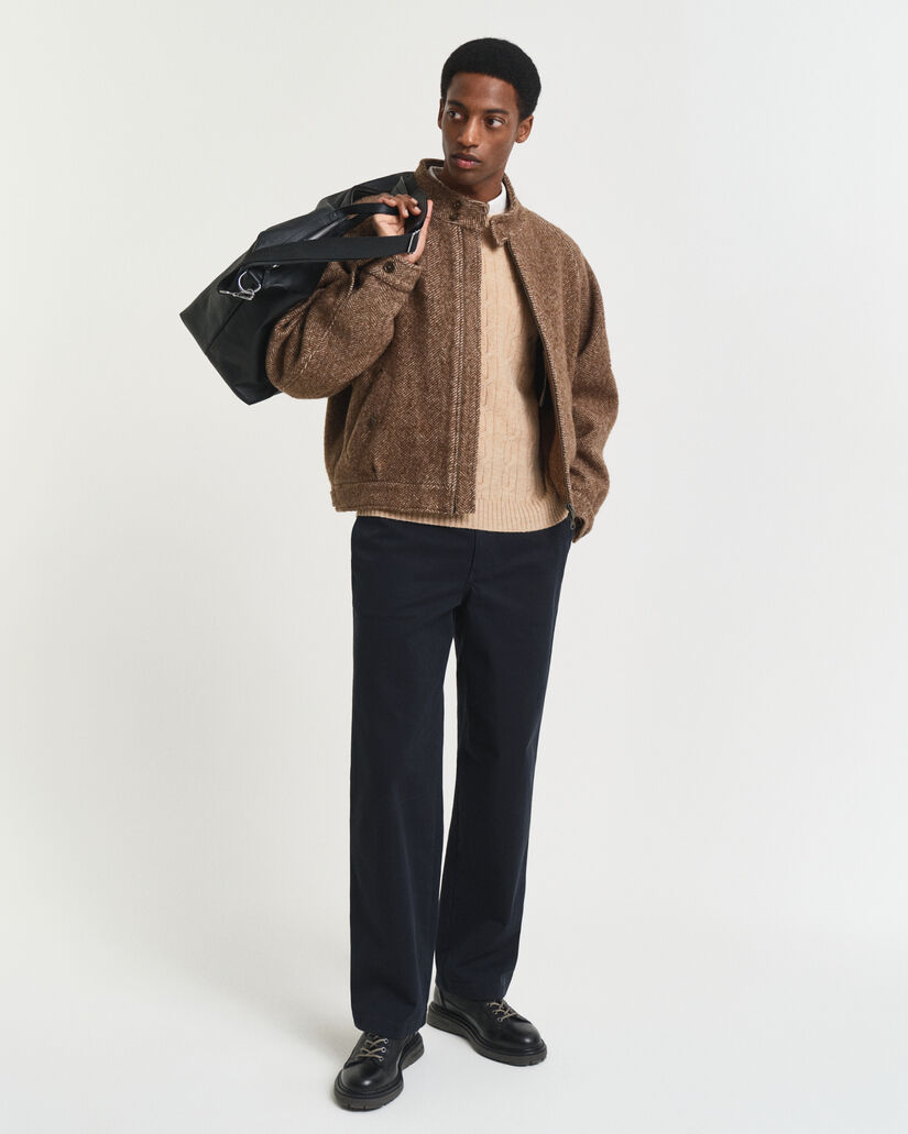 Lambswool Cable Knit Crew Neck Sweater