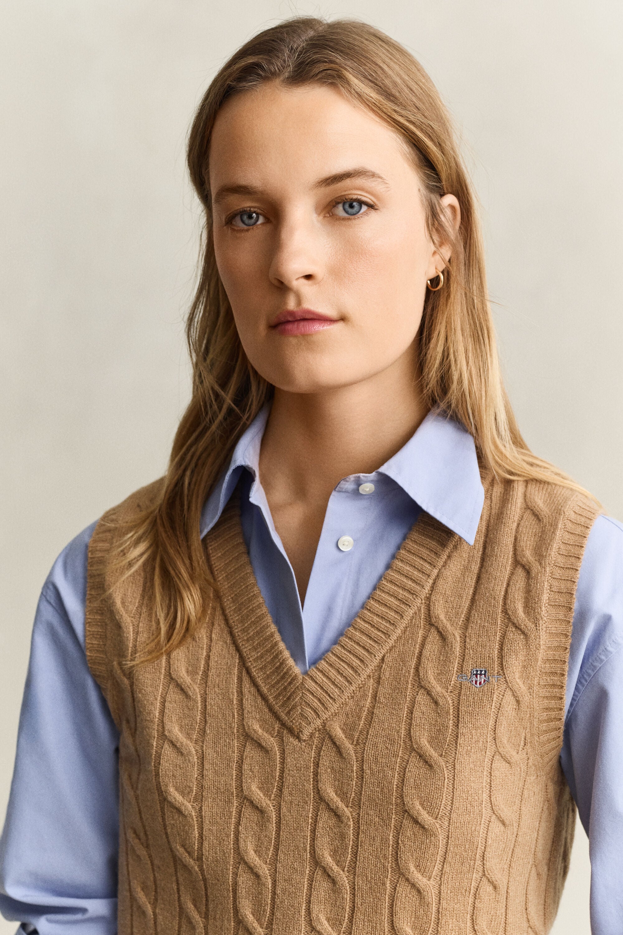 Lambswool Cable Knit Vest — WARM KHAKI