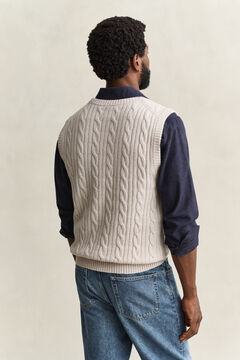Lambswool Cable Knit Vest — CLAY BEIGE 2