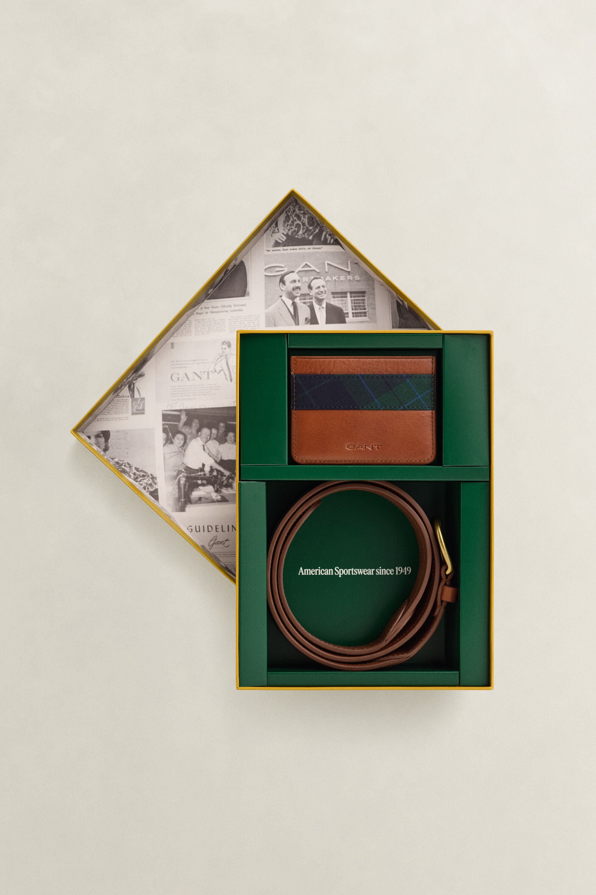 Checked Belt & Card Holder Gift Set