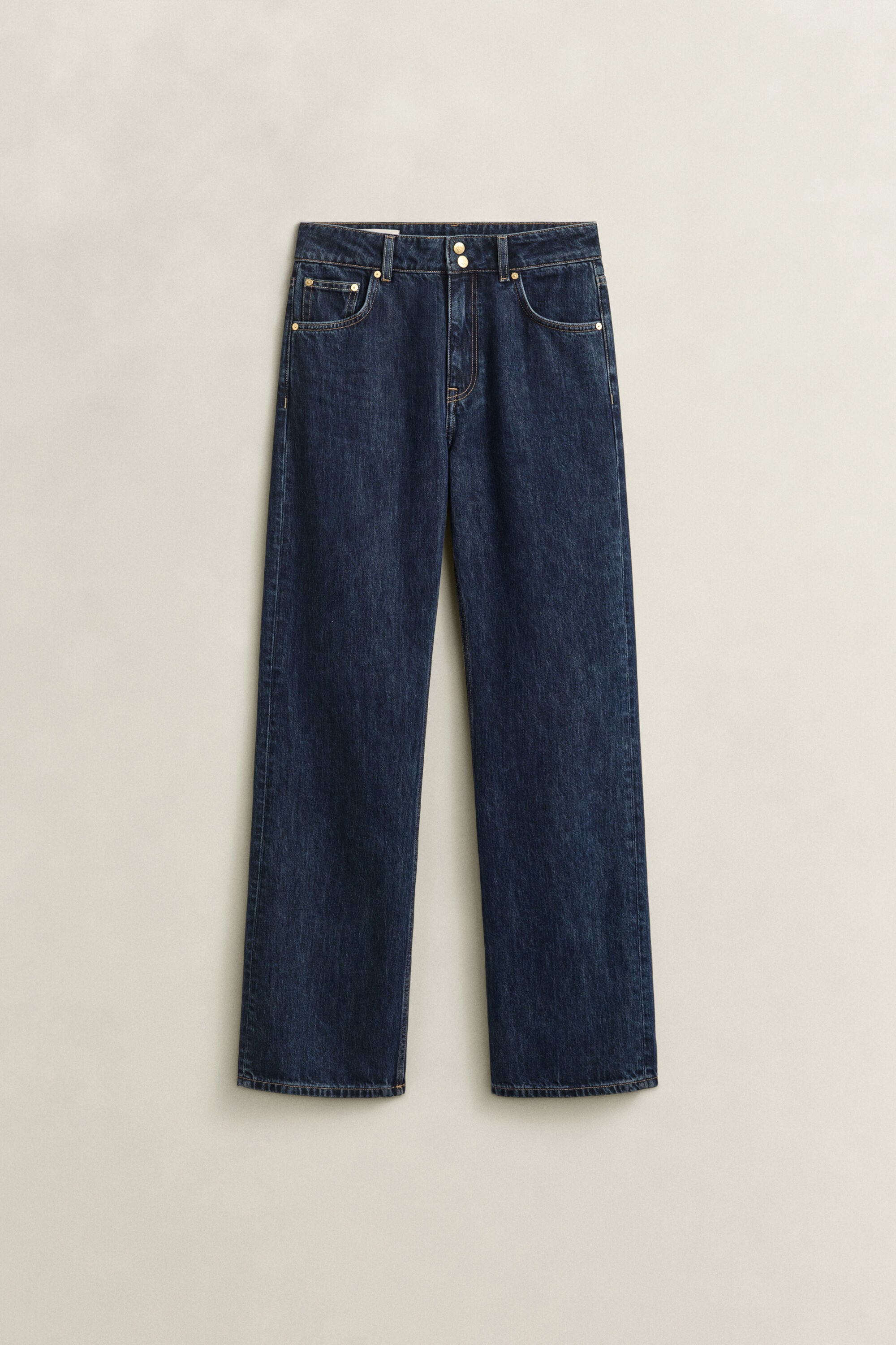 Relaxed Buttoned Jeans