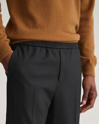 Hallden Slim Fit Twill Joggers