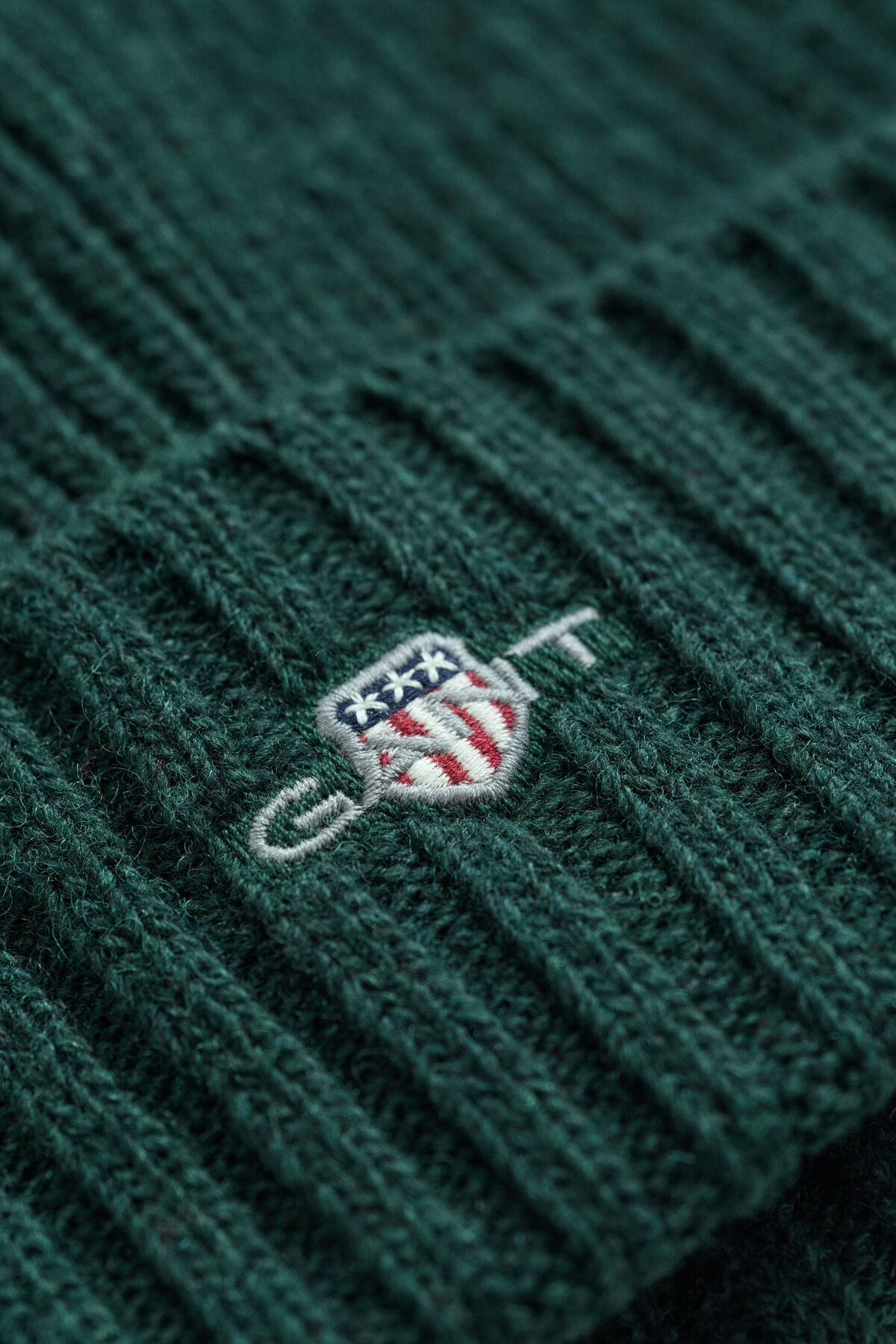 Shield Wool Beanie — TARTAN GREEN