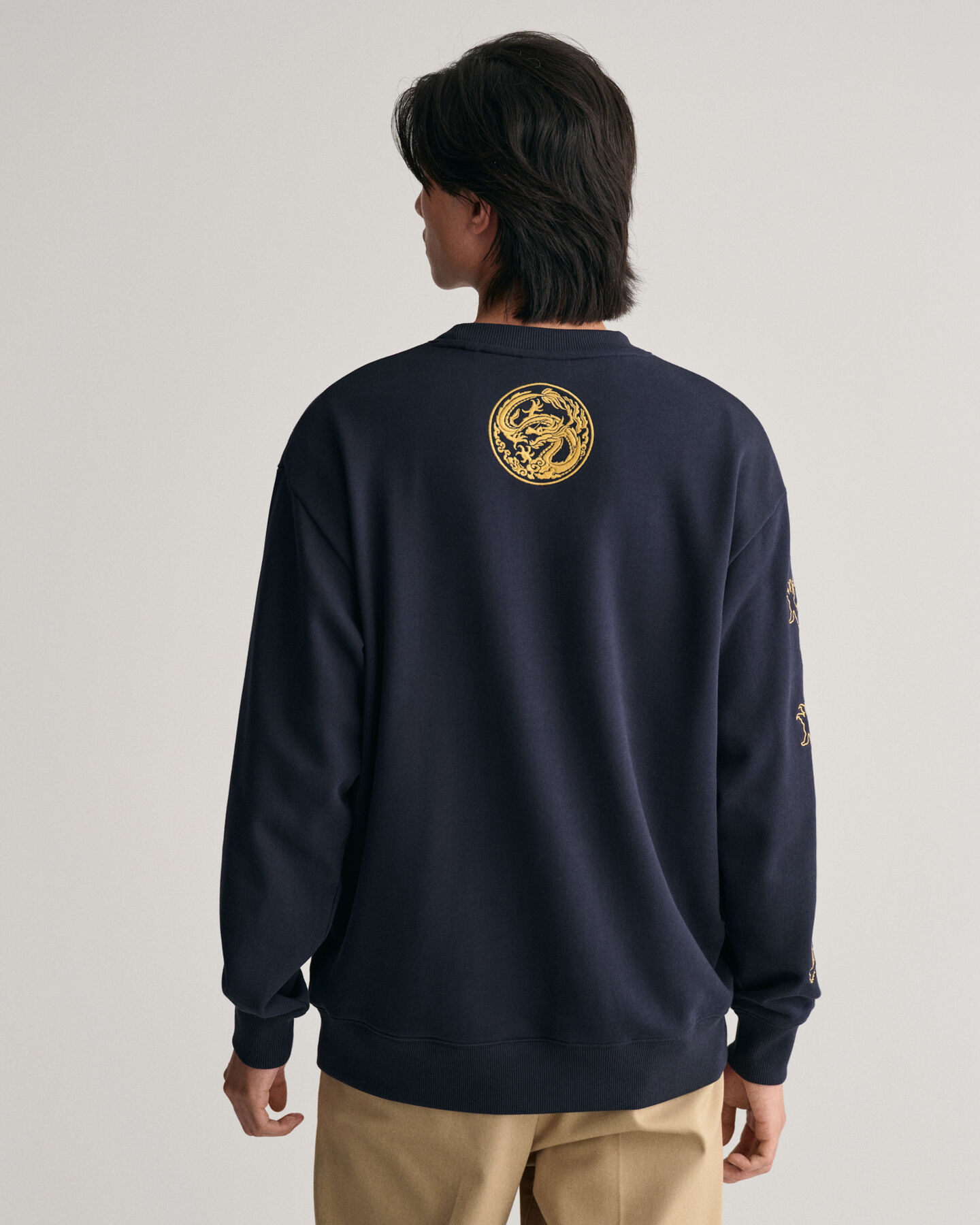 Dragon Crest Crew Neck Sweatshirt