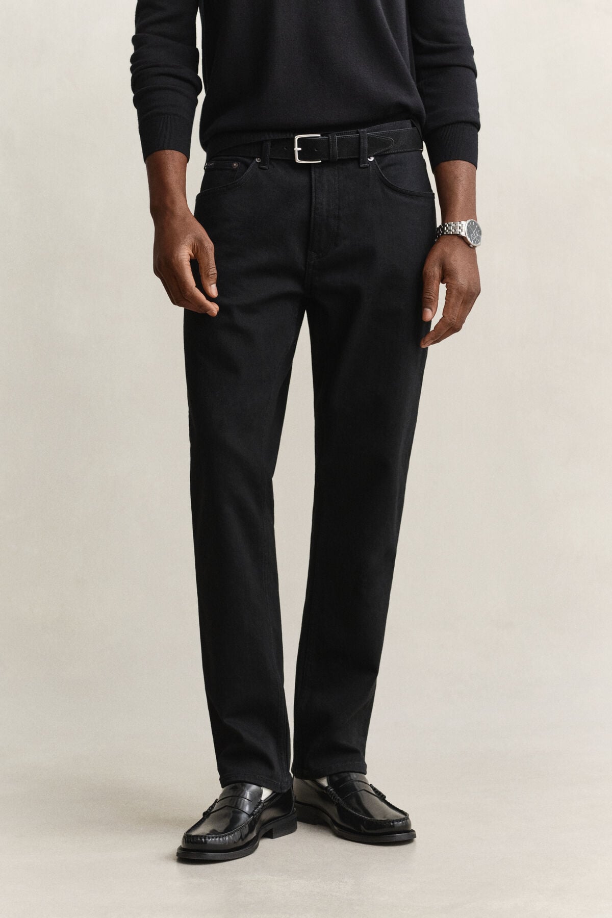 Regular Clean Wash Jeans — BLACK