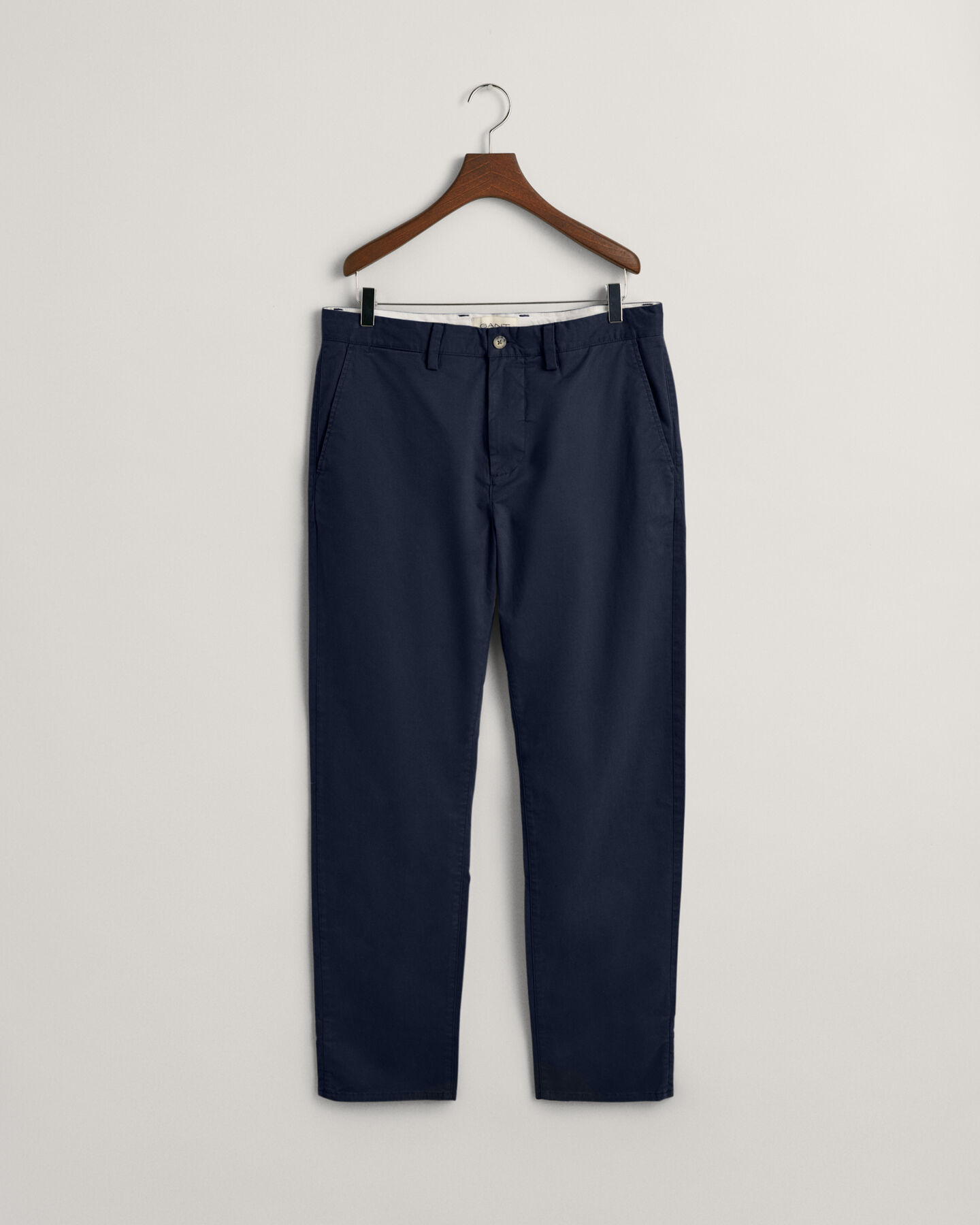 Seasonal Essential Regular Fit Archive Shield Chinos