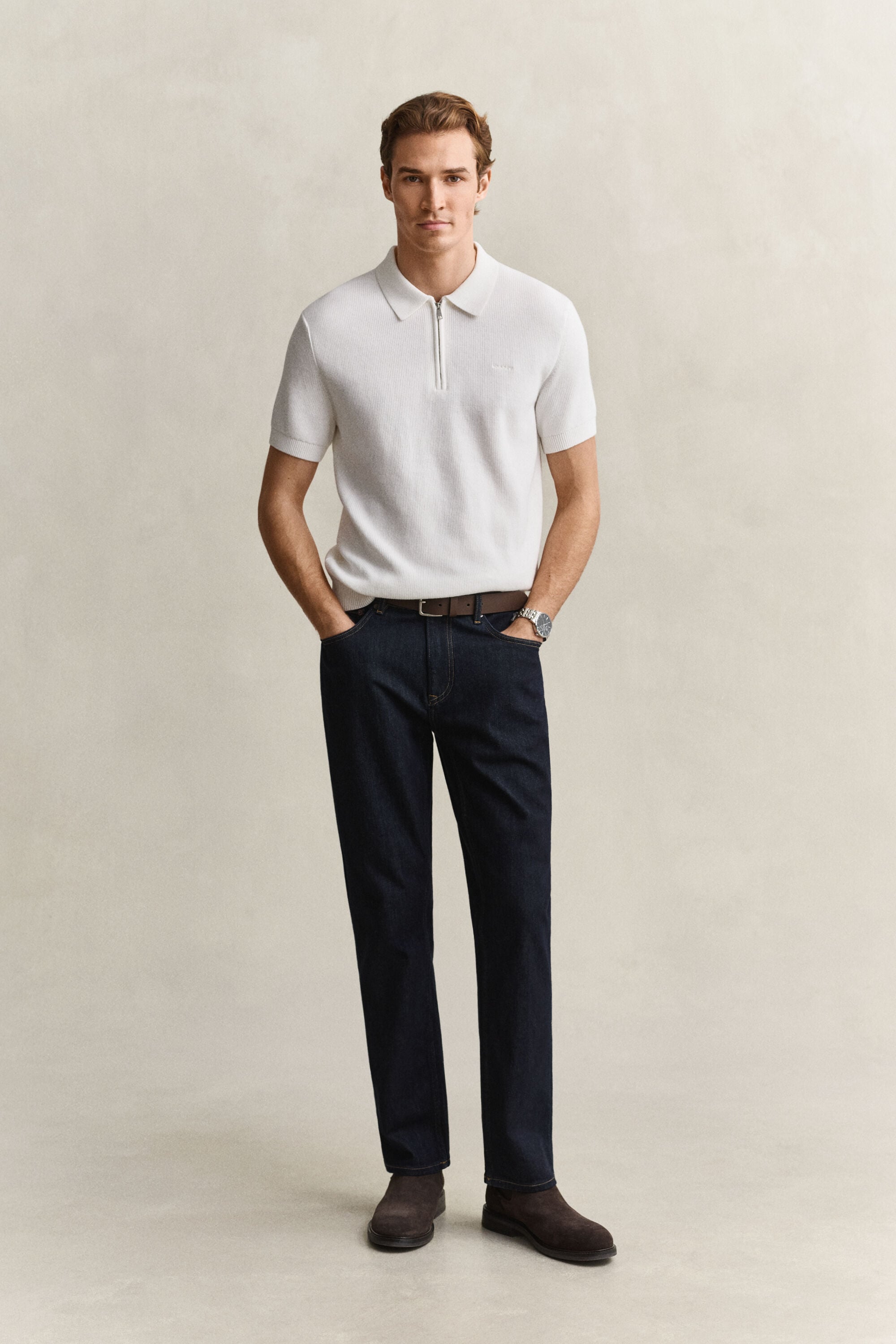 Regular Clean Wash Jeans