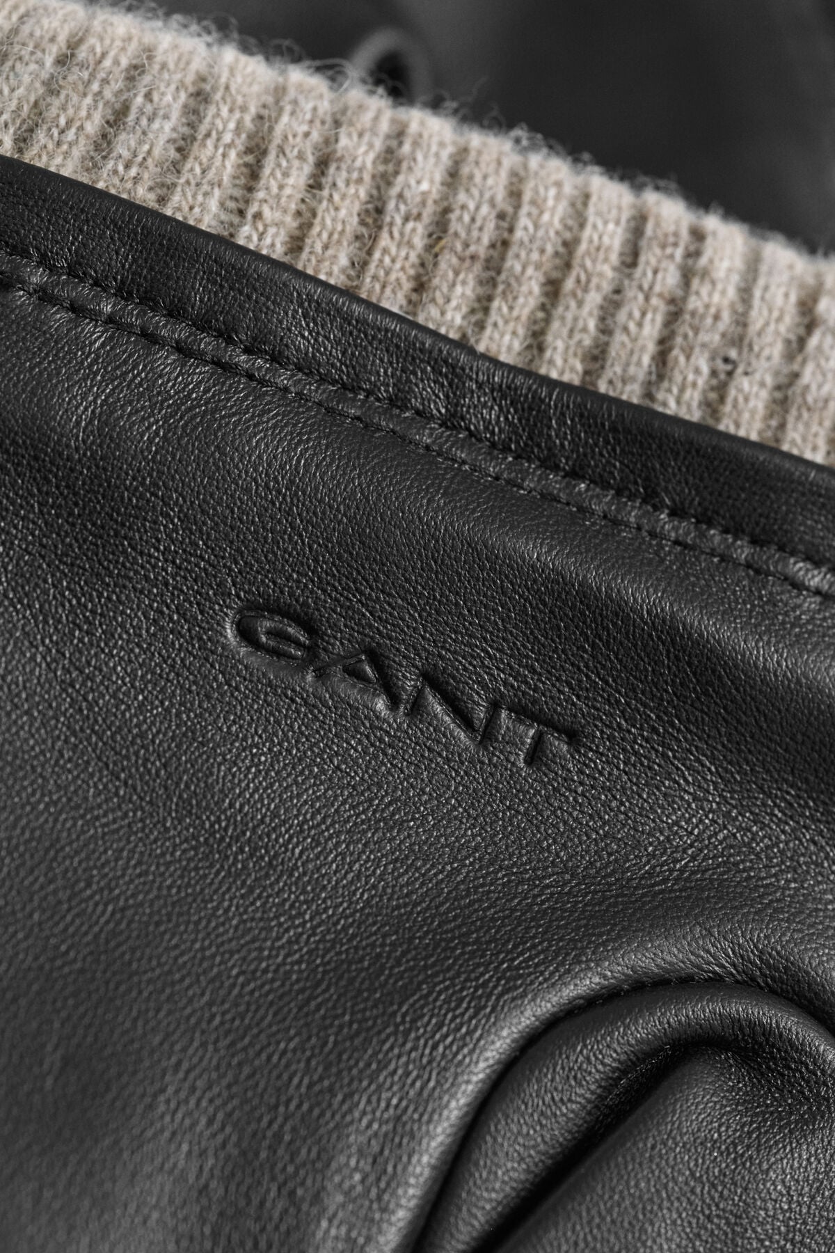 Quilted Lambskin Gloves — BLACK