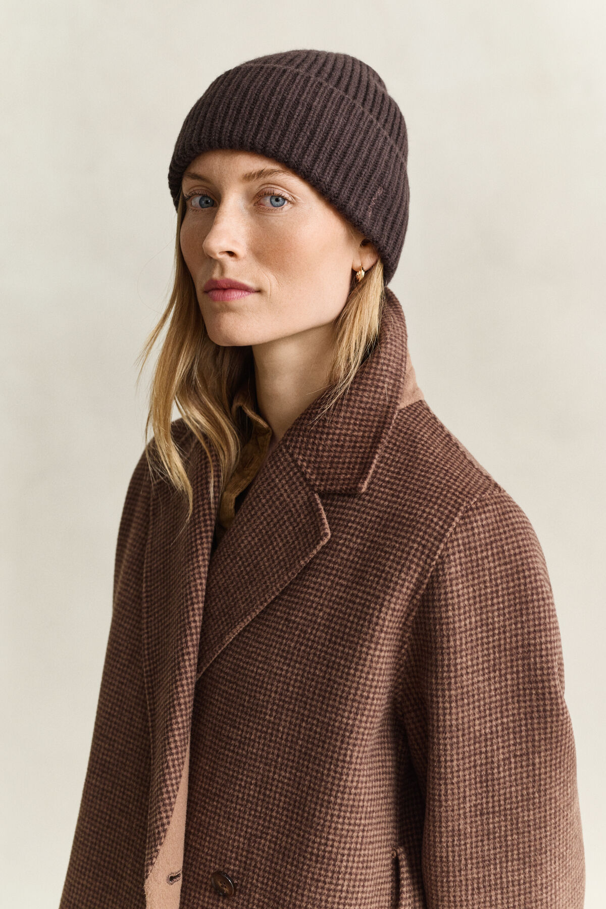 Ribbed Wool Cashmere Blend Beanie — DEEP BROWN