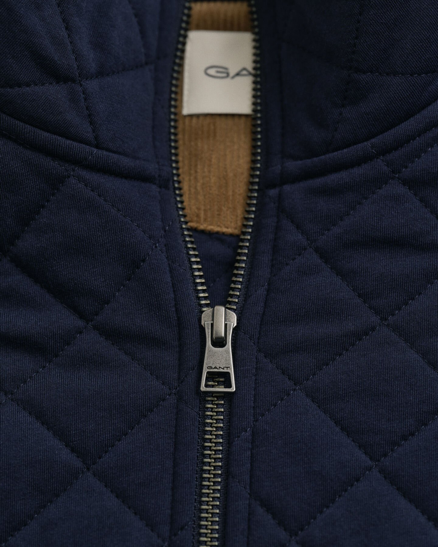 Corduroy Collar Quilted Zip Sweatshirt