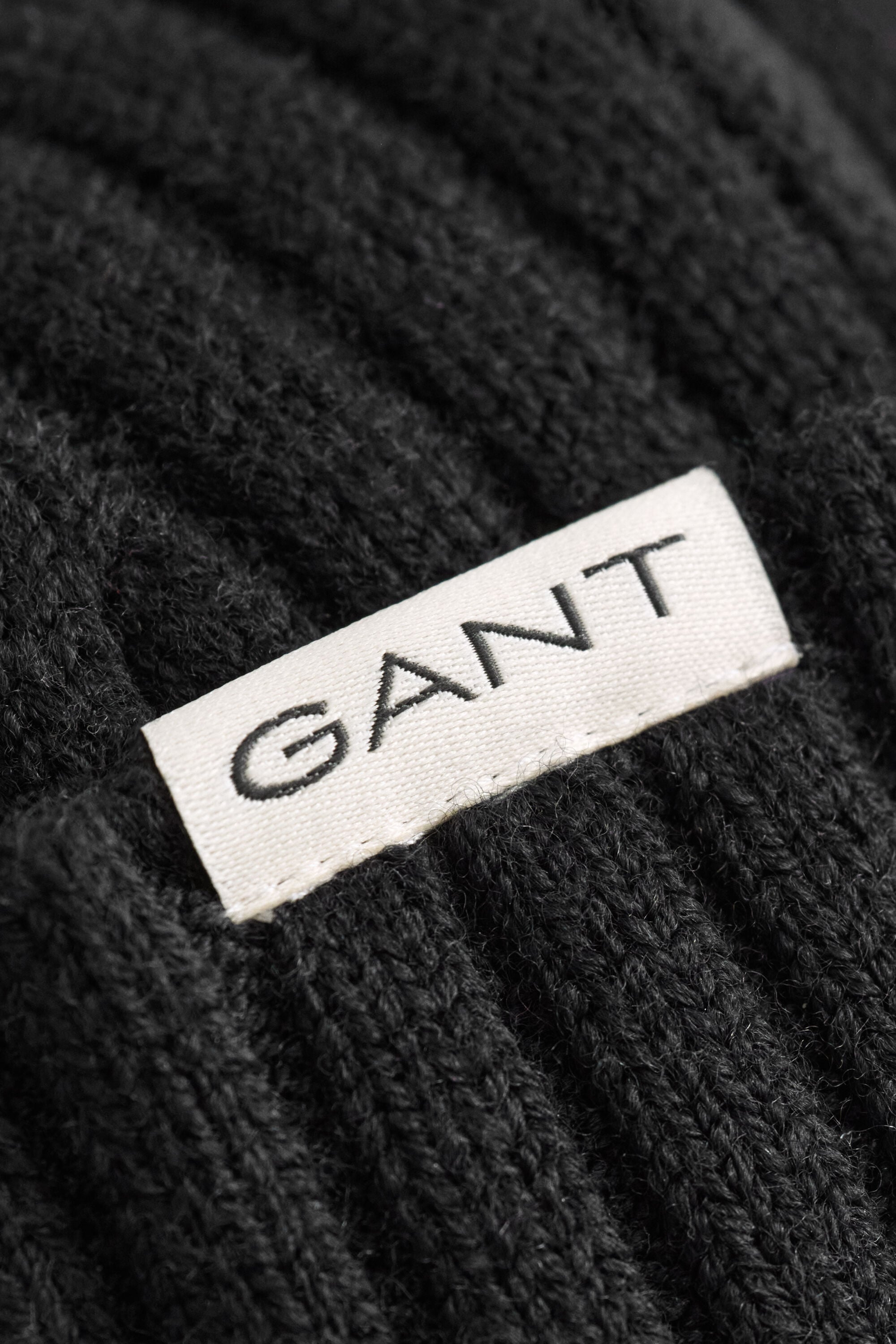 Merino Wool Beanie — BLACK