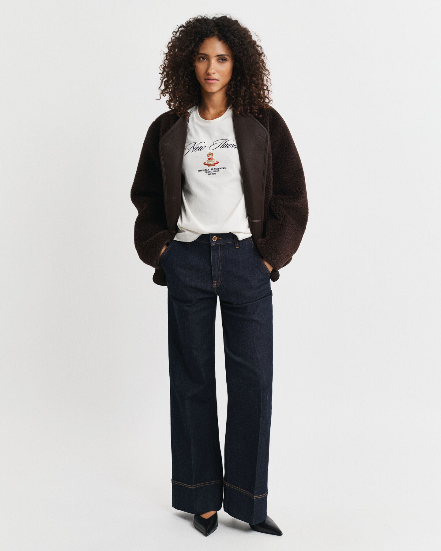 Crest Graphic T-Shirt