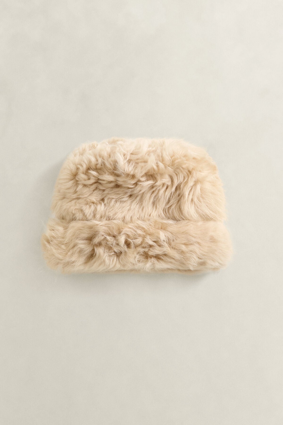 Shearling Hat — CARAMEL BROWN