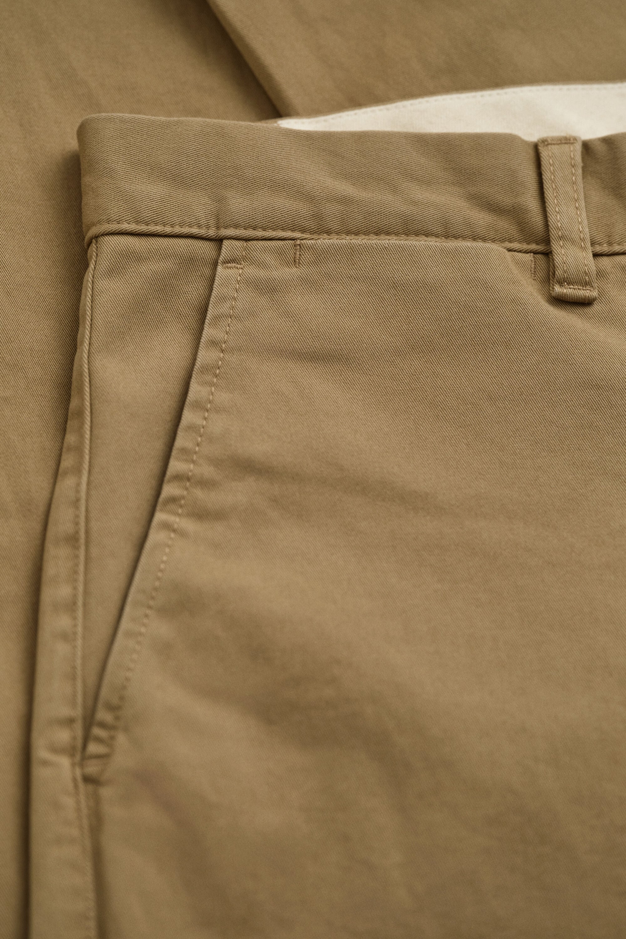 Regular Fit Comfort Chinos