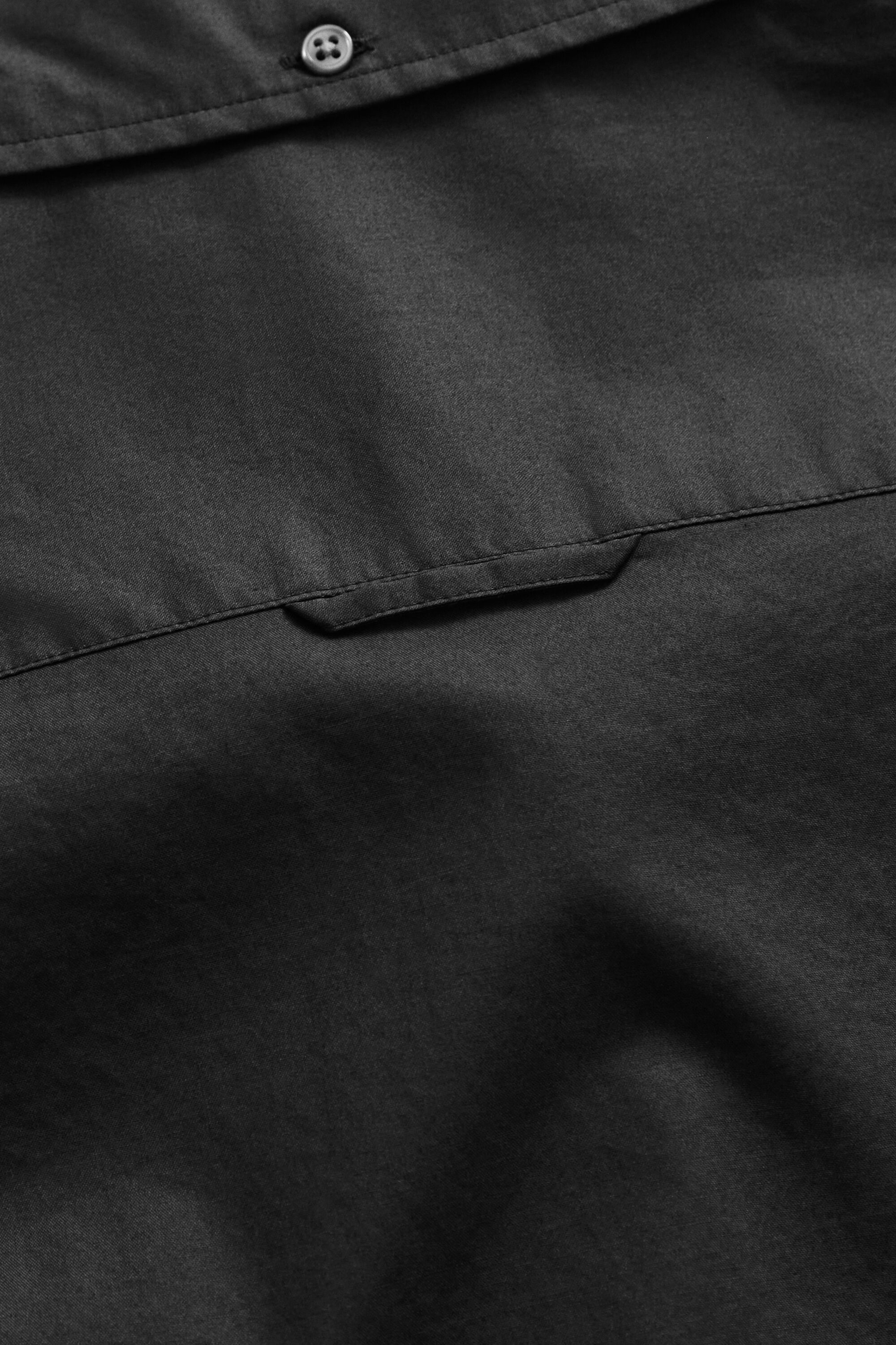 Classic Slim Poplin Shirt
