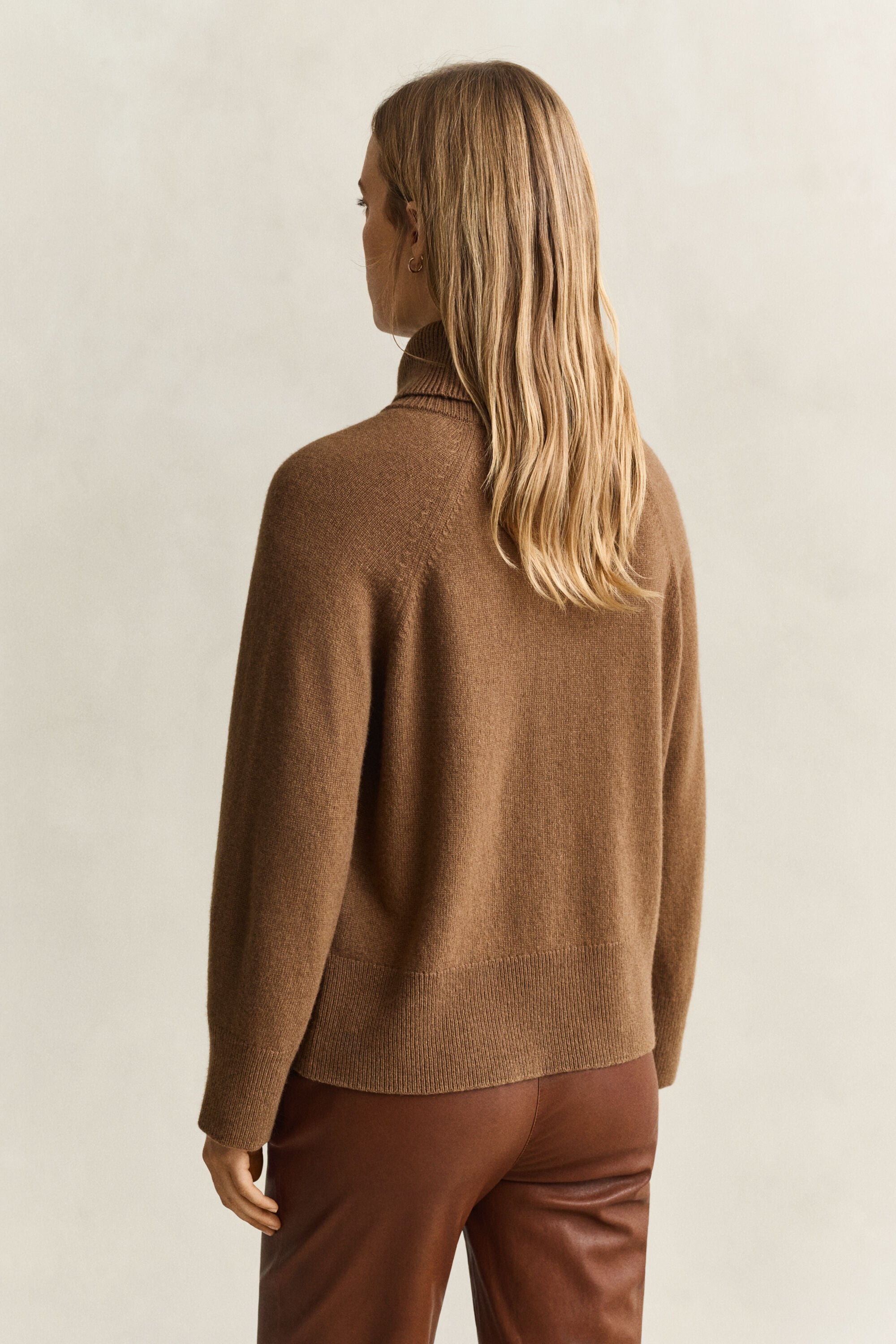 Wool Cashmere Turtleneck Sweater