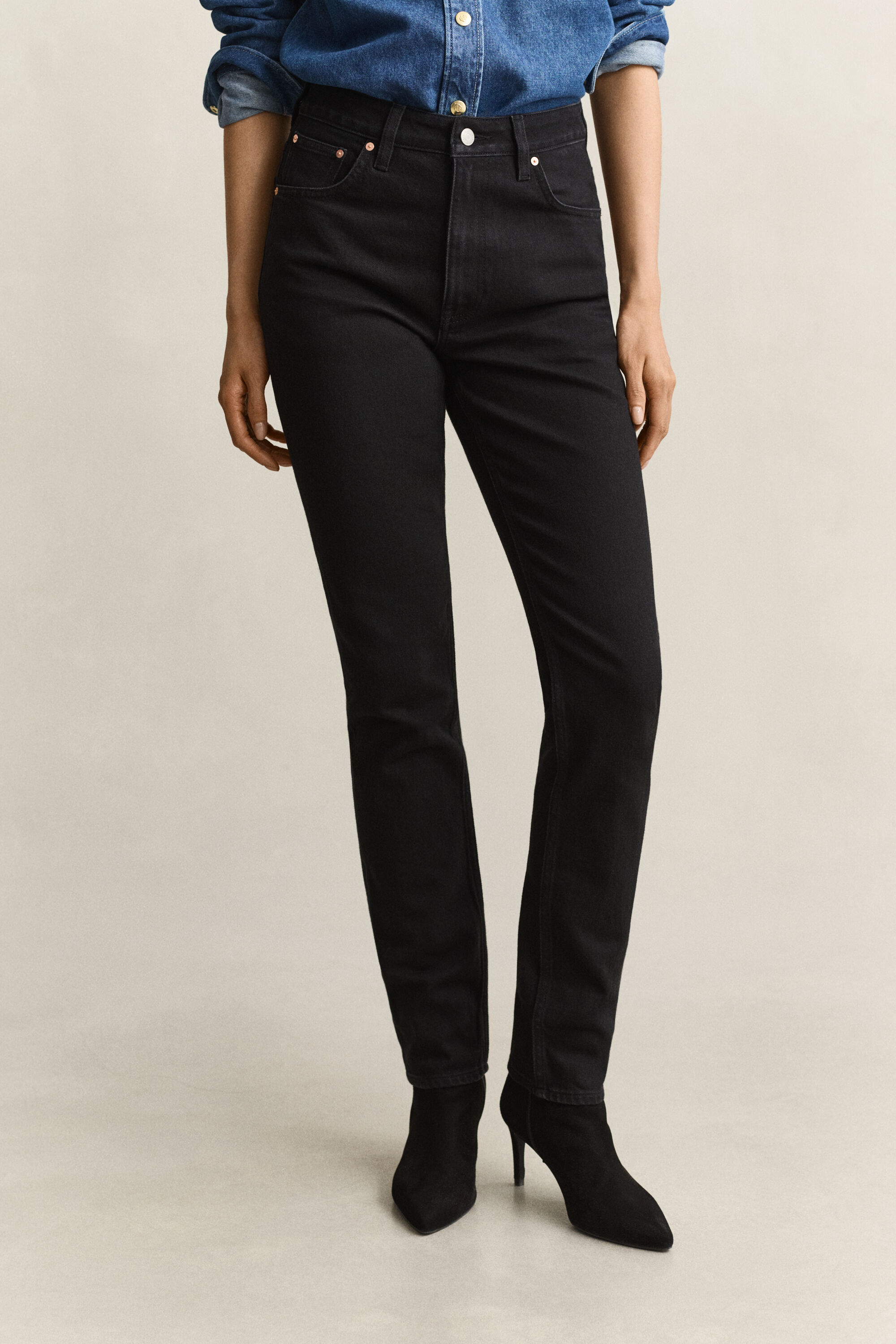 Slim High-Waisted Jeans — BLACK WORN IN