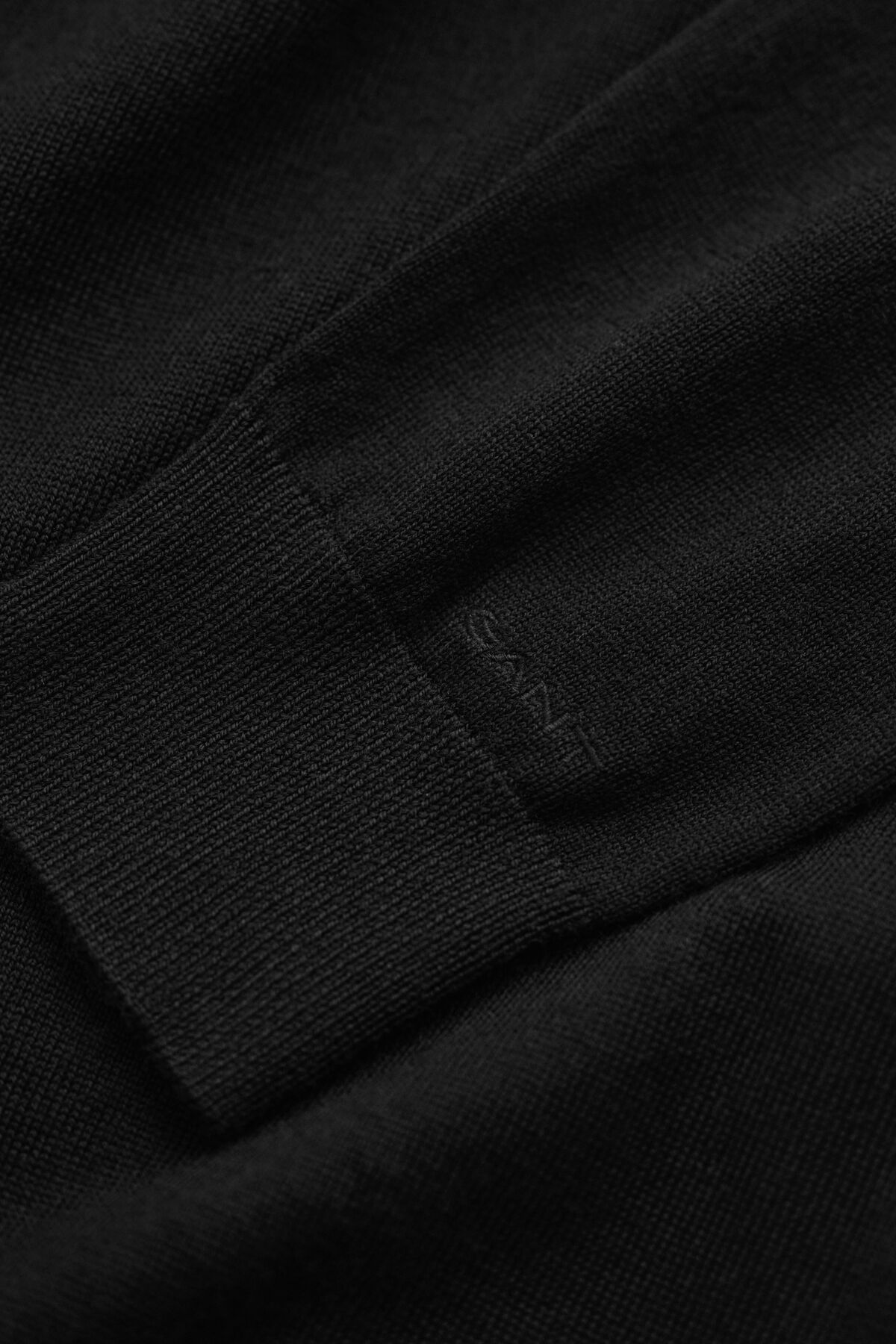 Extra Fine Merino Wool Crew Neck Sweater — BLACK