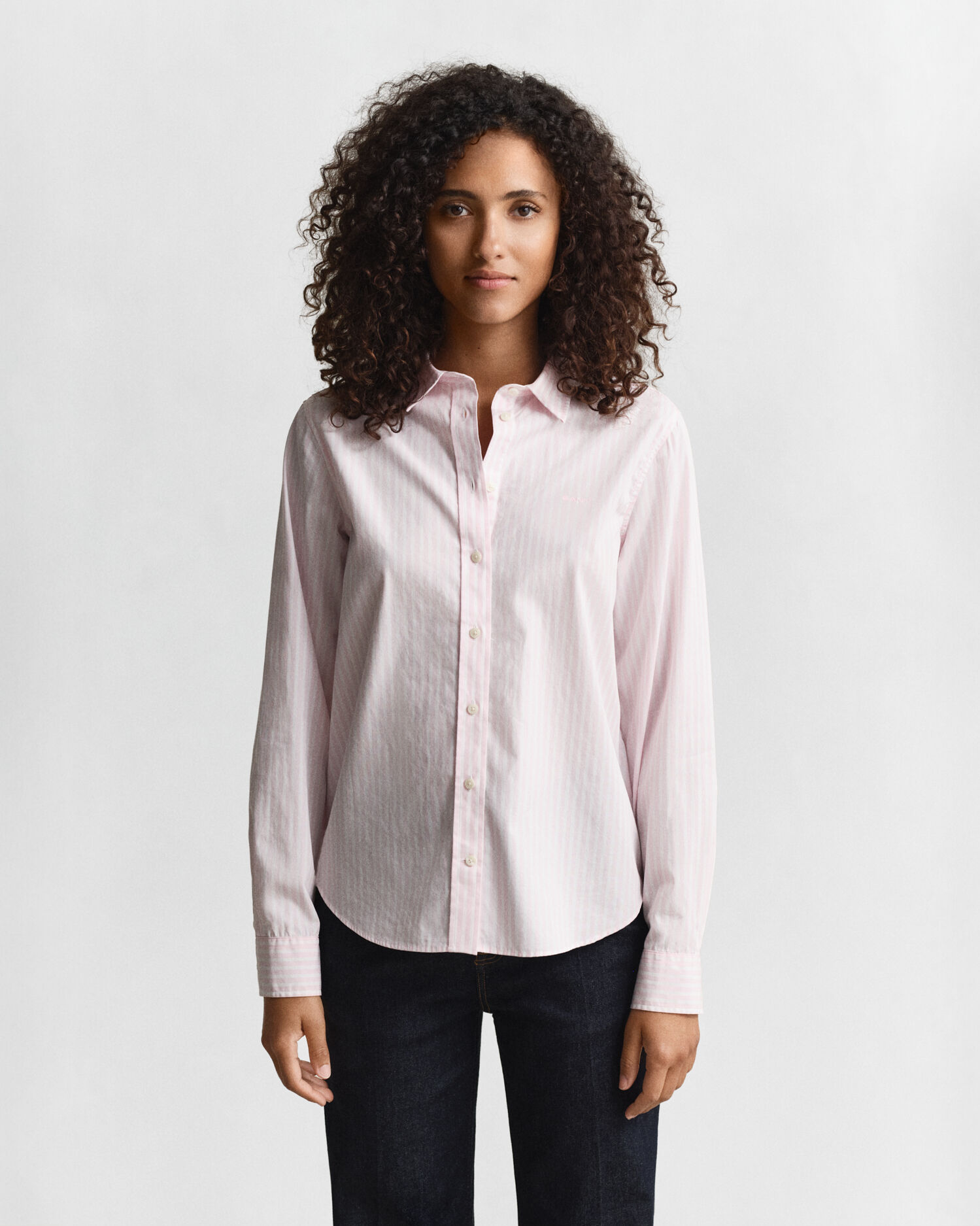 GANT Damen Rel Striped Poplin Shirt – Klassische Bluse Mit Streifen, Hoher Baumwollanteil Für Maximalen Tragekomfort