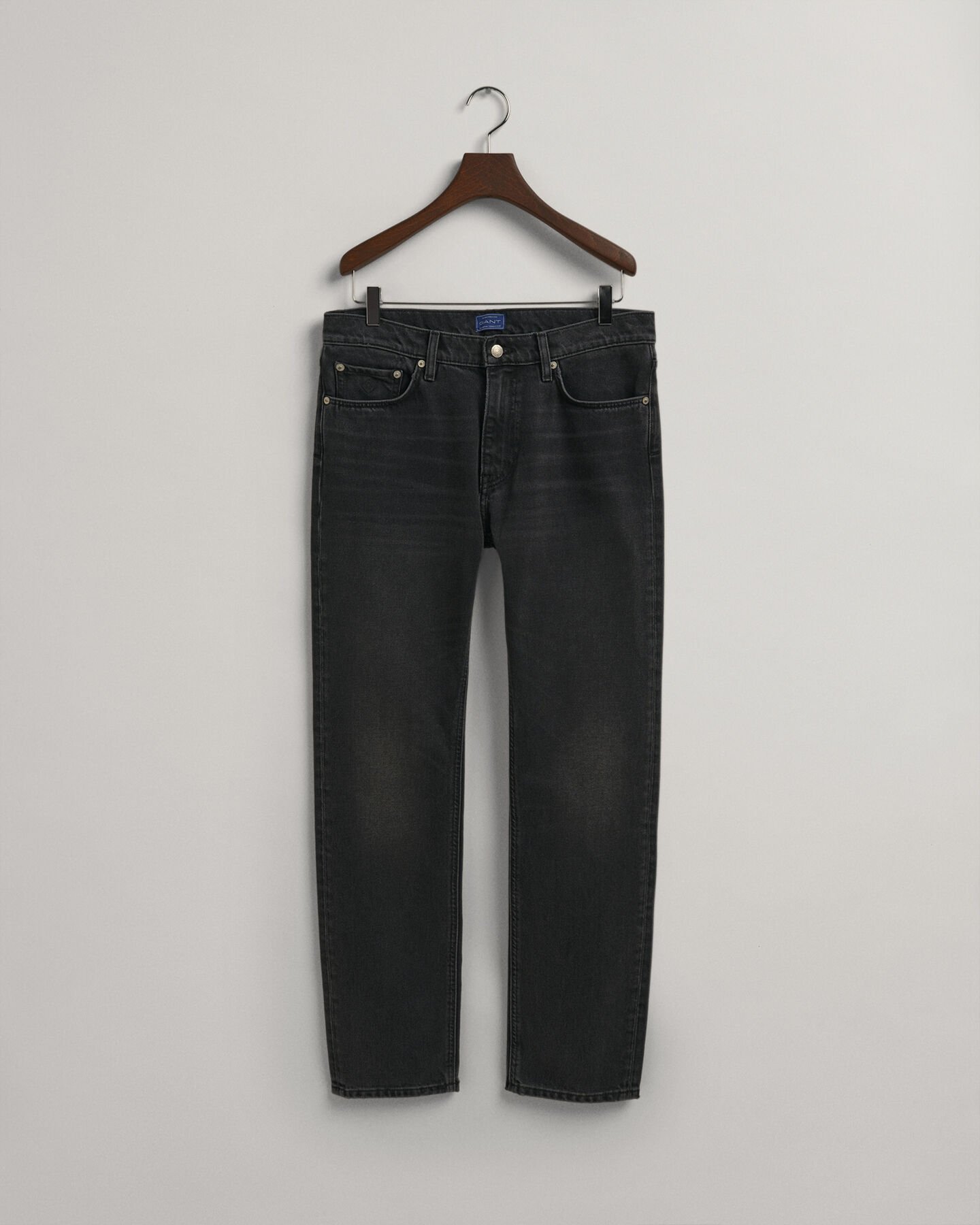 Arley Regular Fit Expressive Wash Jeans