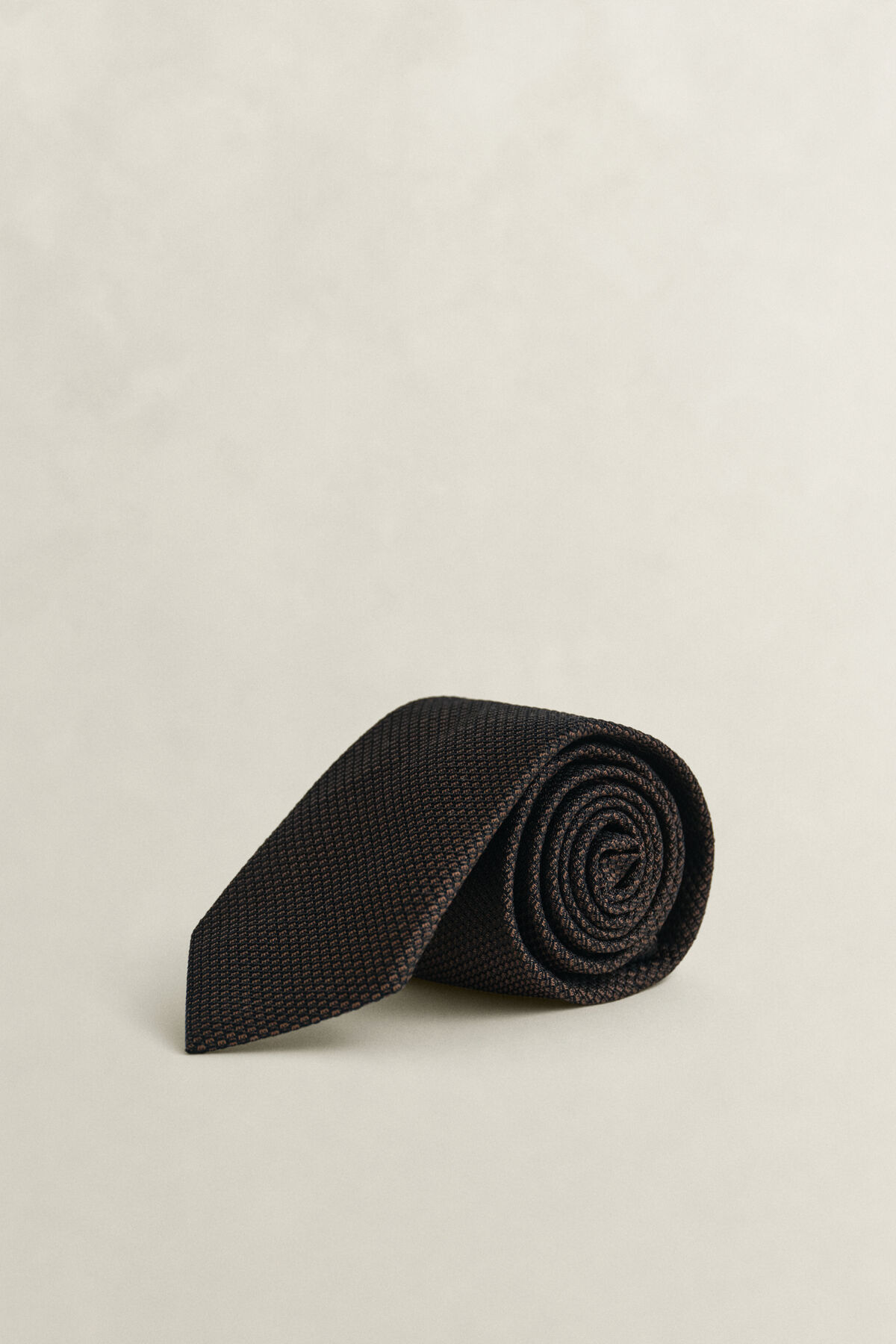 Woven Silk Tie — BLACK BROWN
