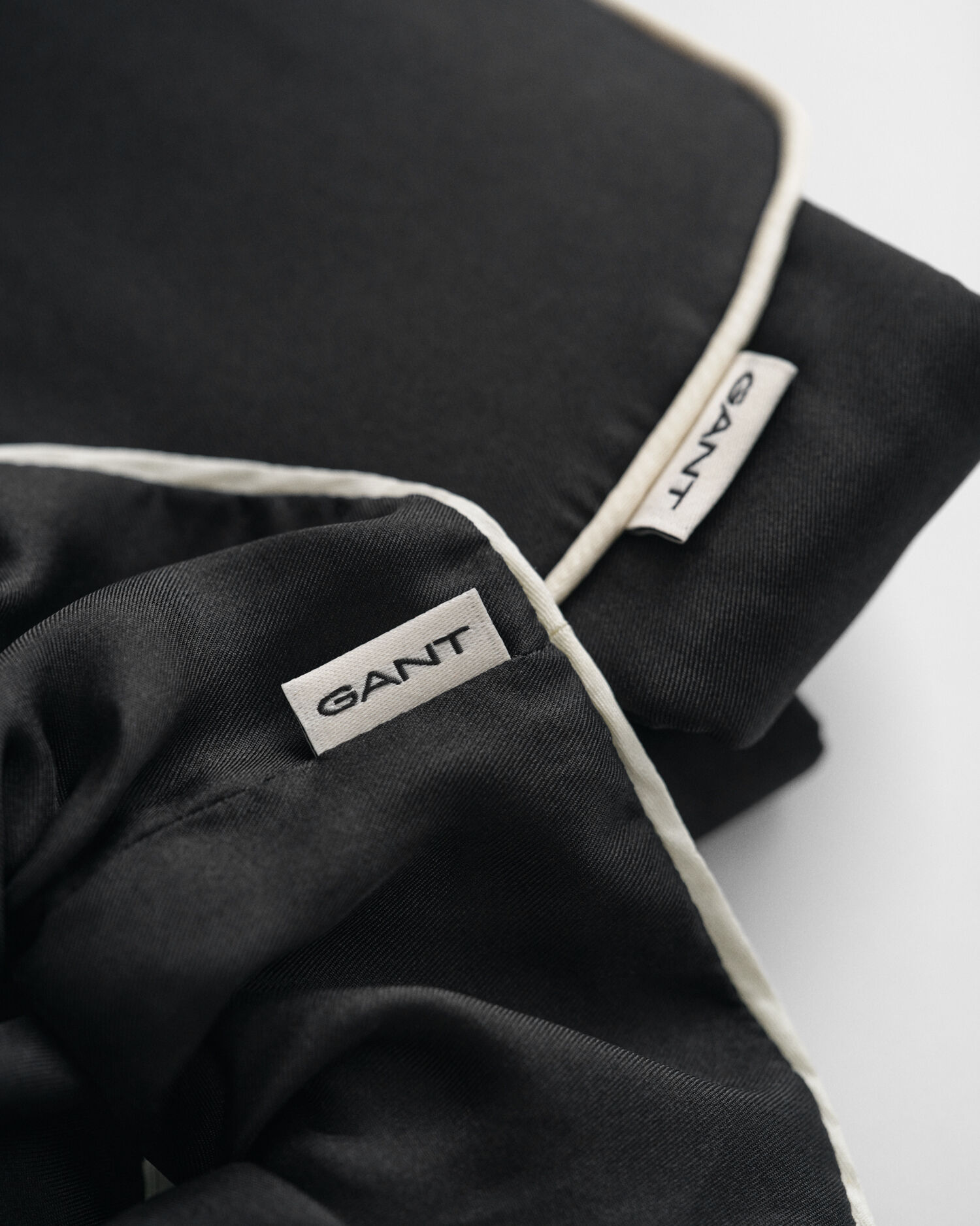 Silk Sleep Mask & Scrunchie Gift Set