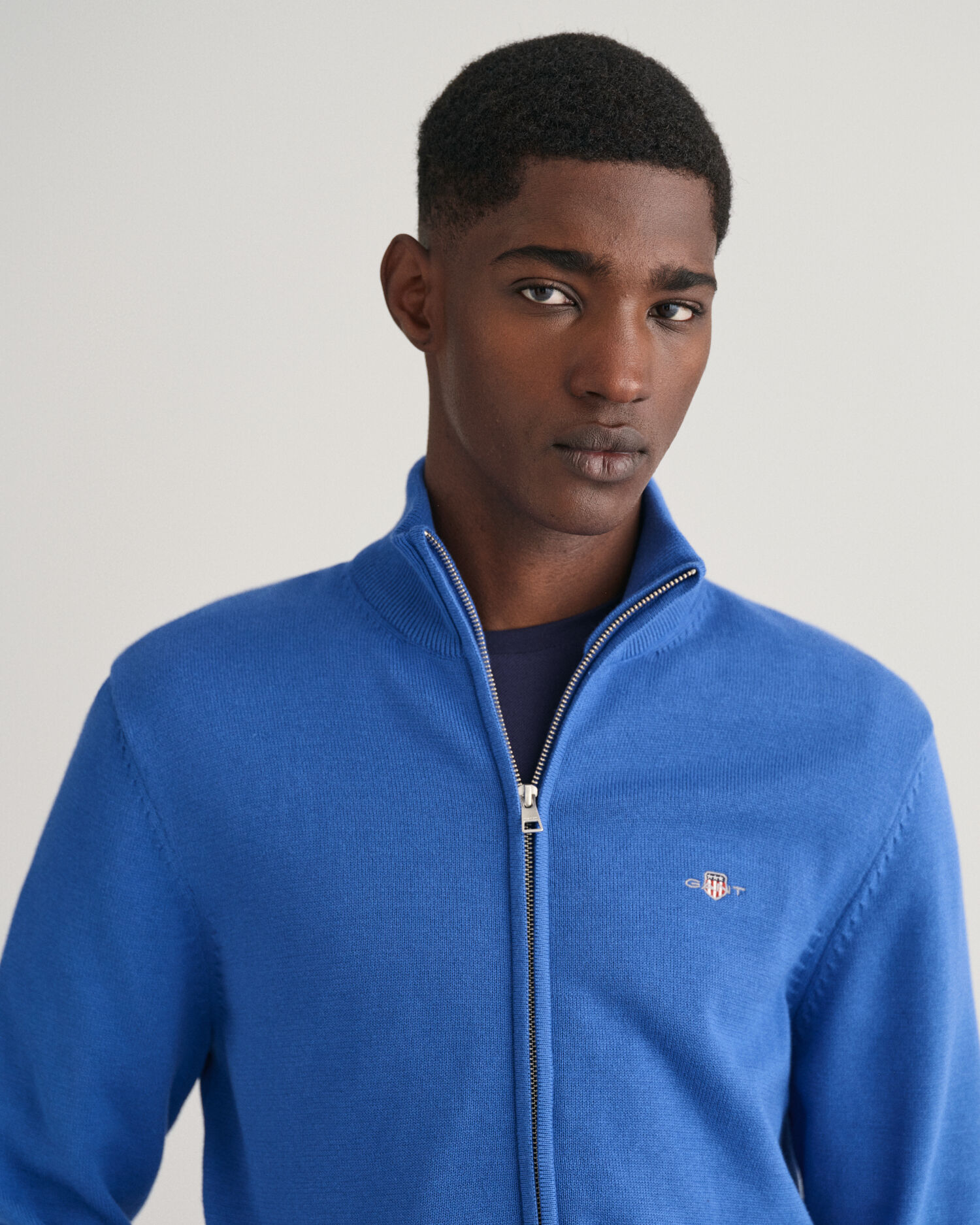 Casual Cotton Zip Cardigan - GANT