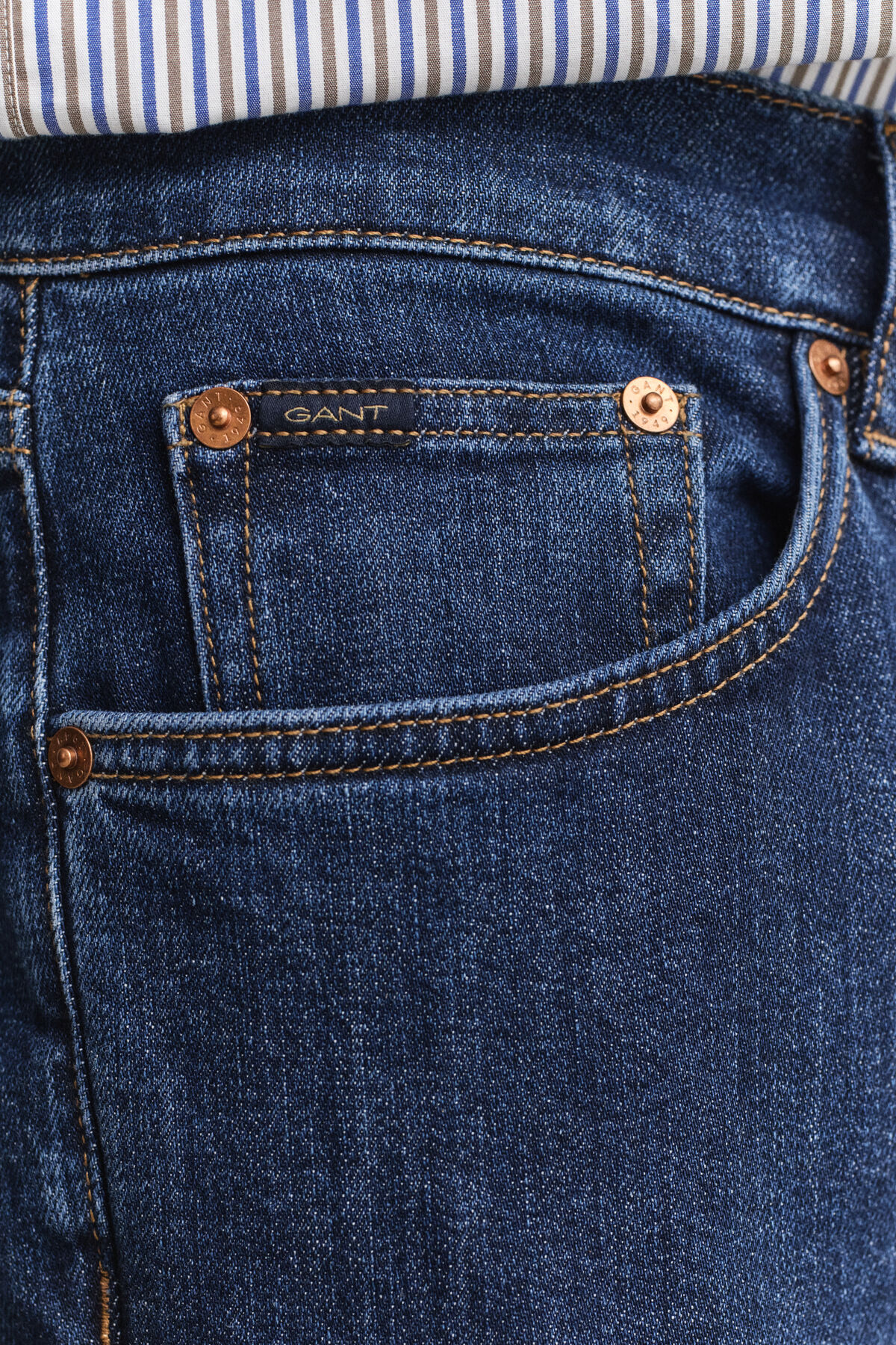 Slim Clean Wash Jeans — MID BLUE