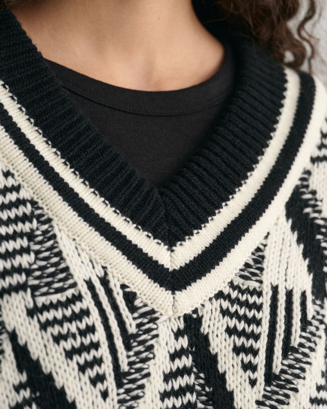 Geometric Patterned V-Neck Sweater