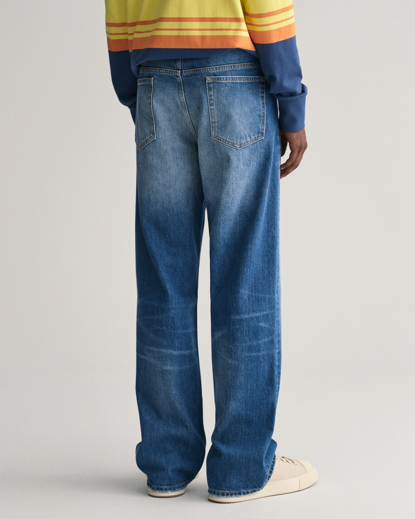 Loose Fit Vintage Wash Jeans