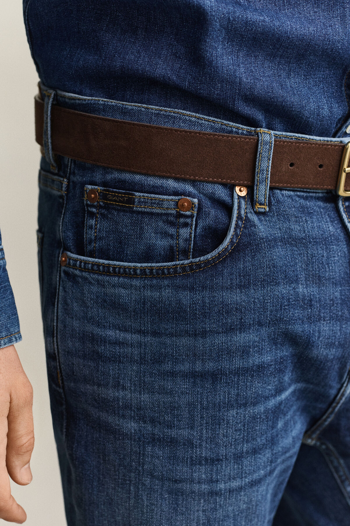 Slim Jeans — MID BLUE BROKEN IN
