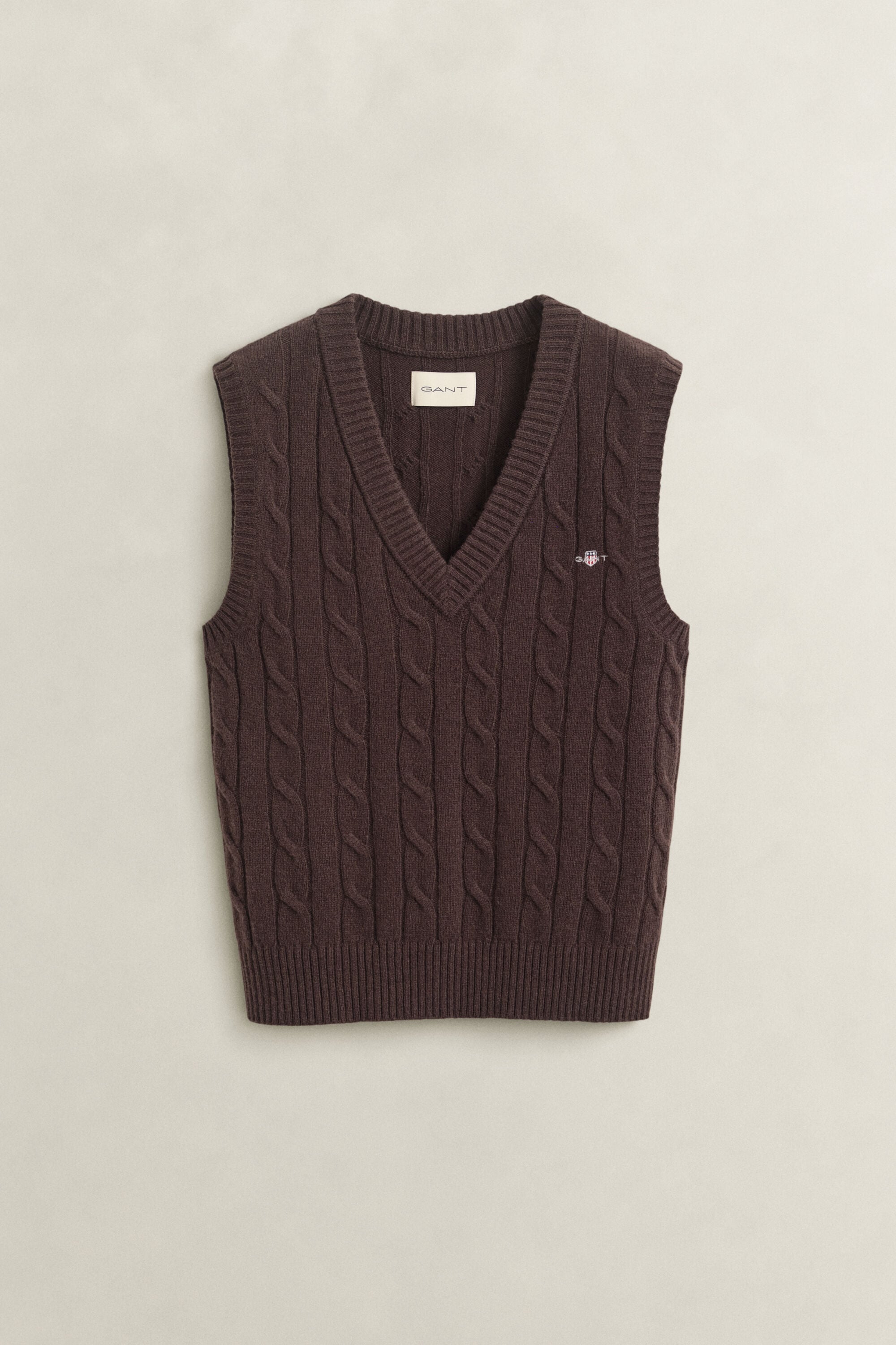 Lambswool Cable Knit Vest — DEEP BROWN