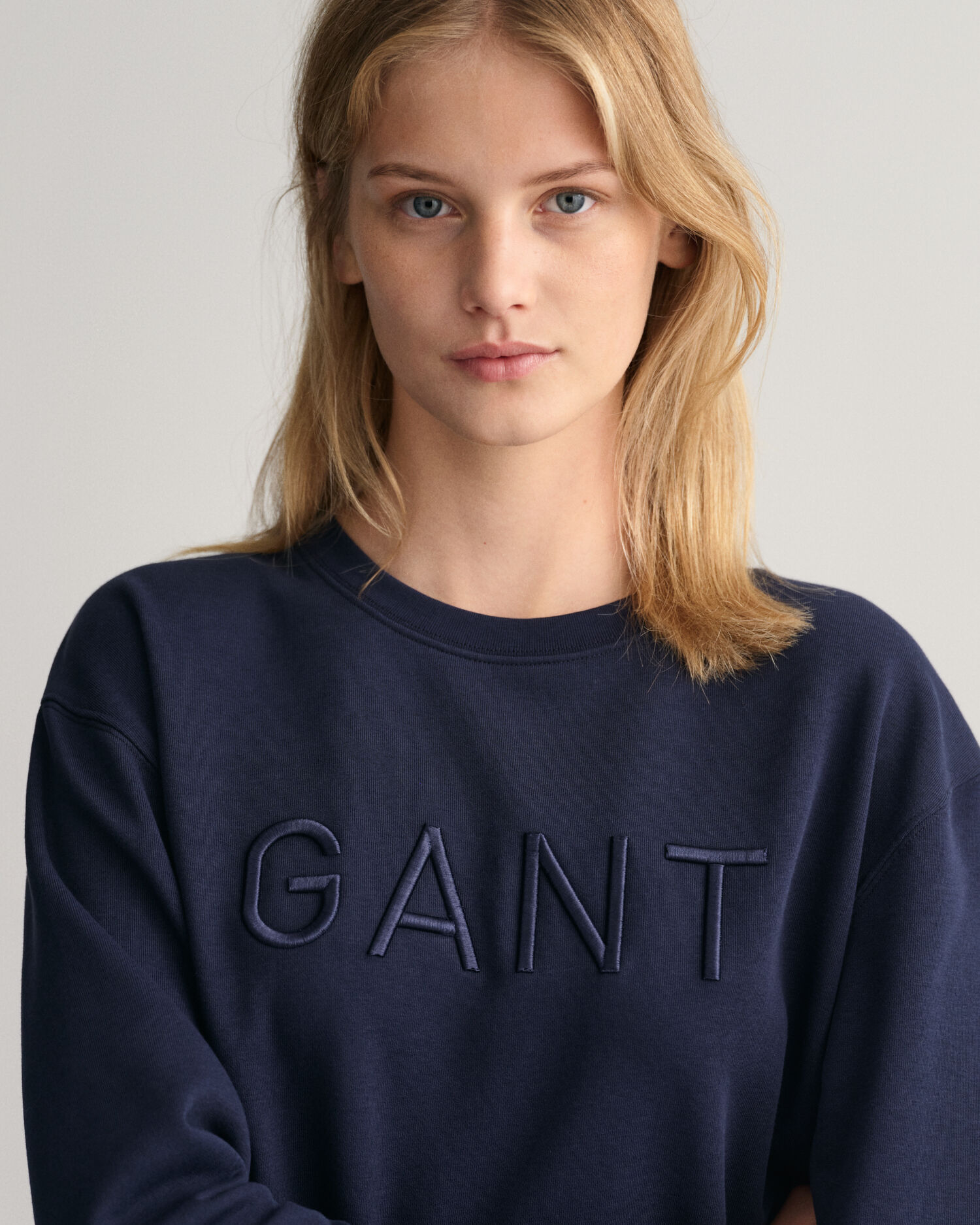 Gant arch discount logo sweat