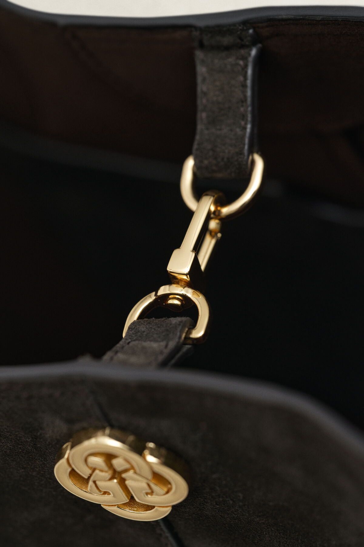 Suede Tote Bag — DEEP BROWN