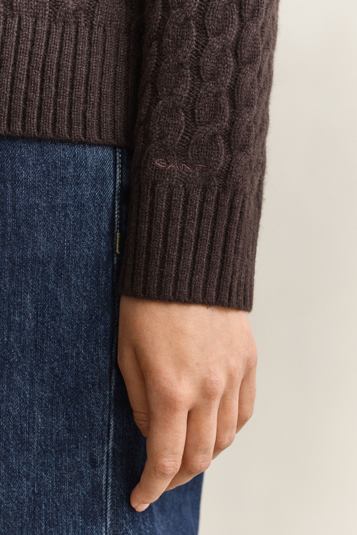 Cashmere Cable Knit Sweater — DEEP BROWN