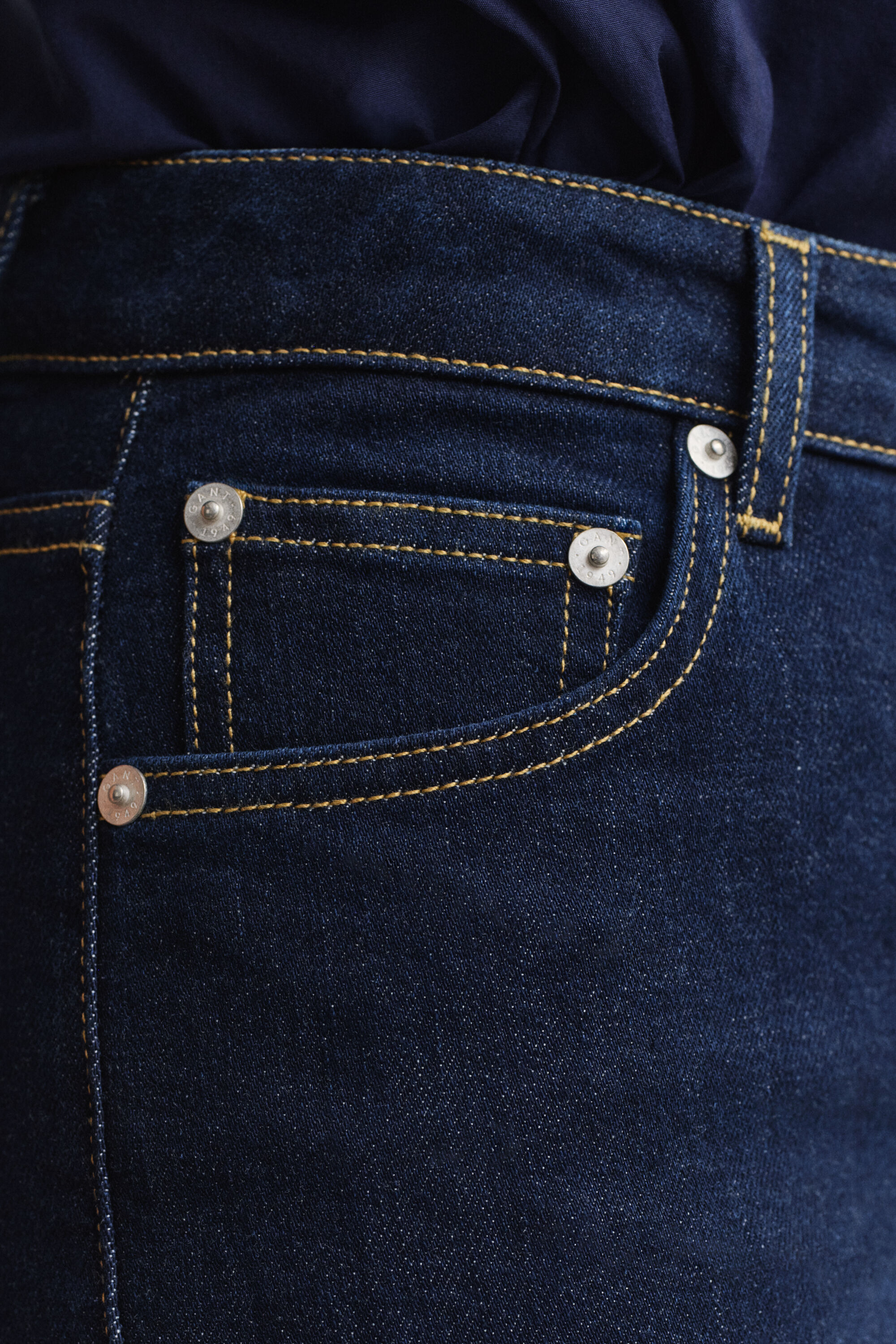 Slim Flared Stretch Jeans